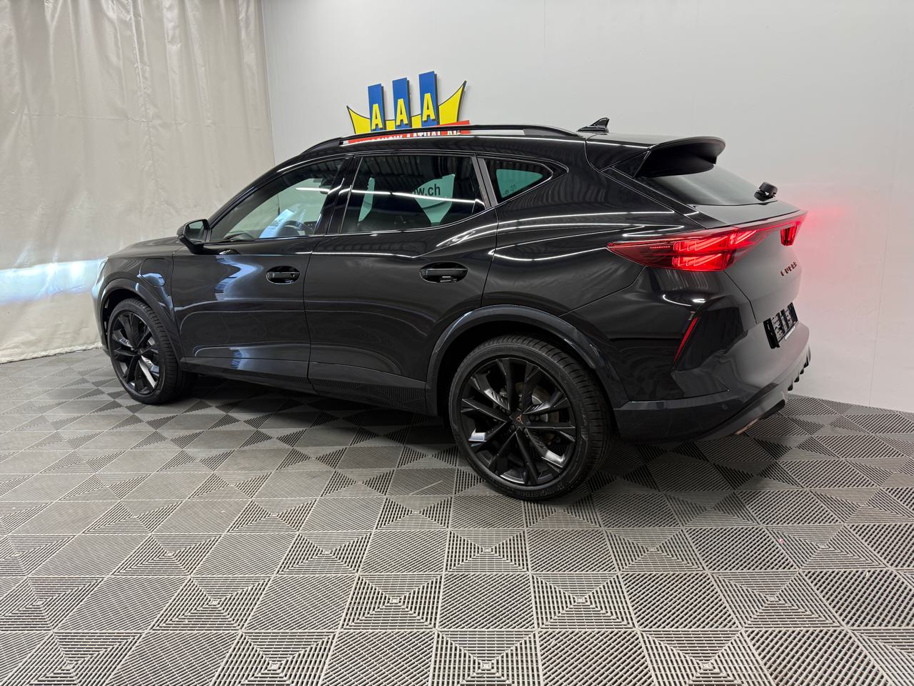 CUPRA Formentor 1.5 e-HYBRID pHEV Black Edition-image-1