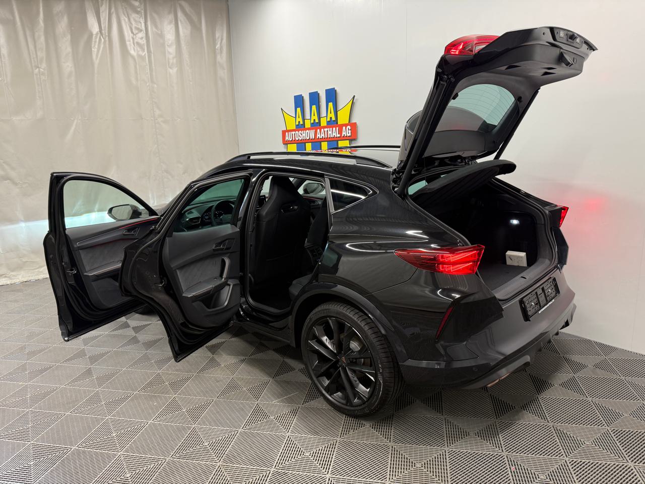 CUPRA Formentor 1.5 e-HYBRID pHEV Black Edition-image-13