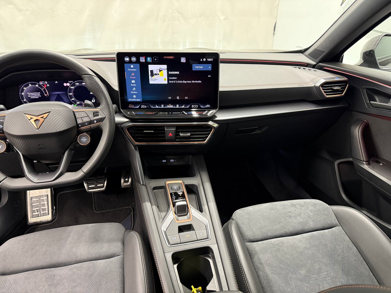 CUPRA Formentor 1.5 e-HYBRID pHEV Black Edition-image-5