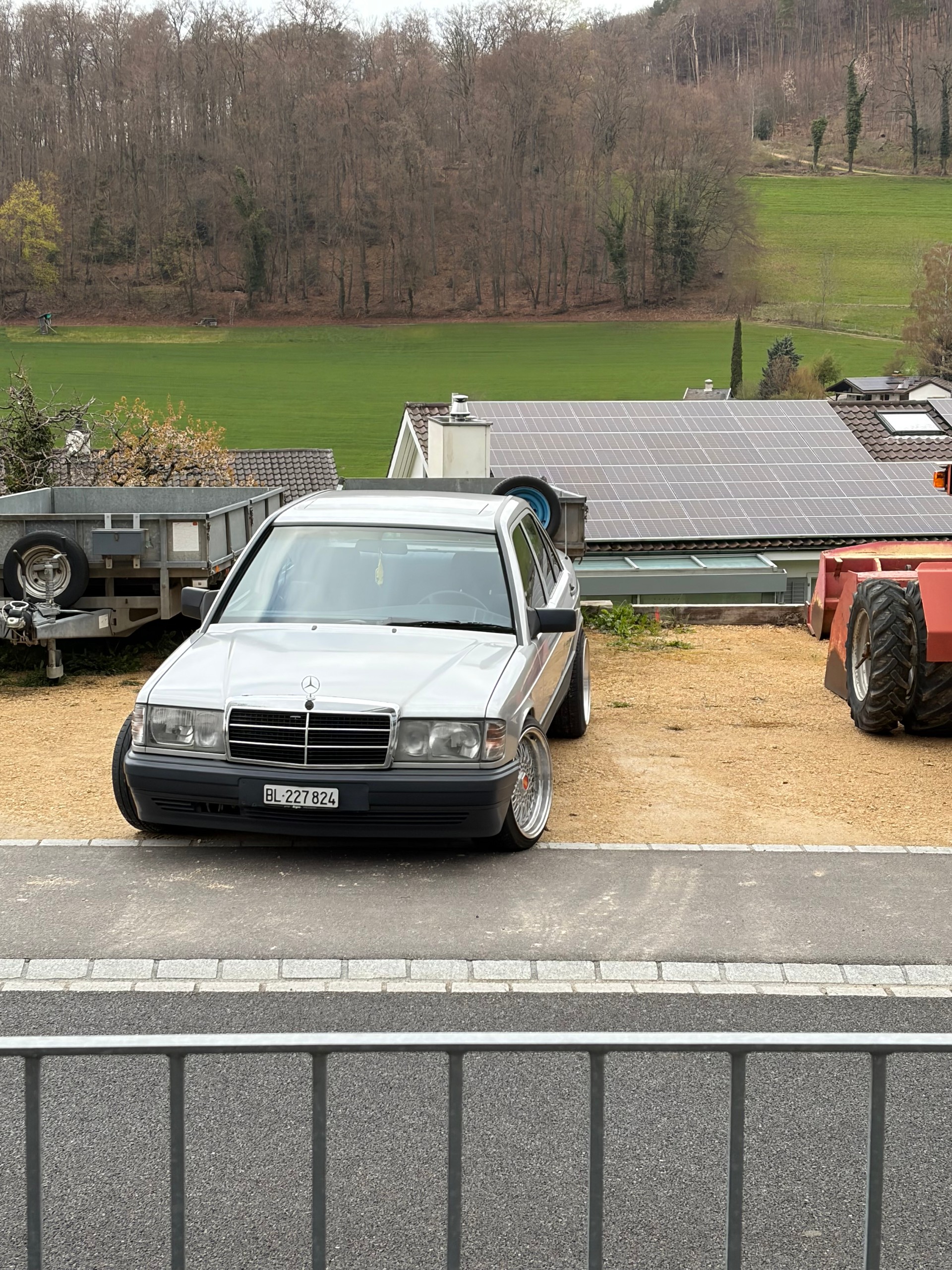 MERCEDES-BENZ 190 E 2.6-image-1