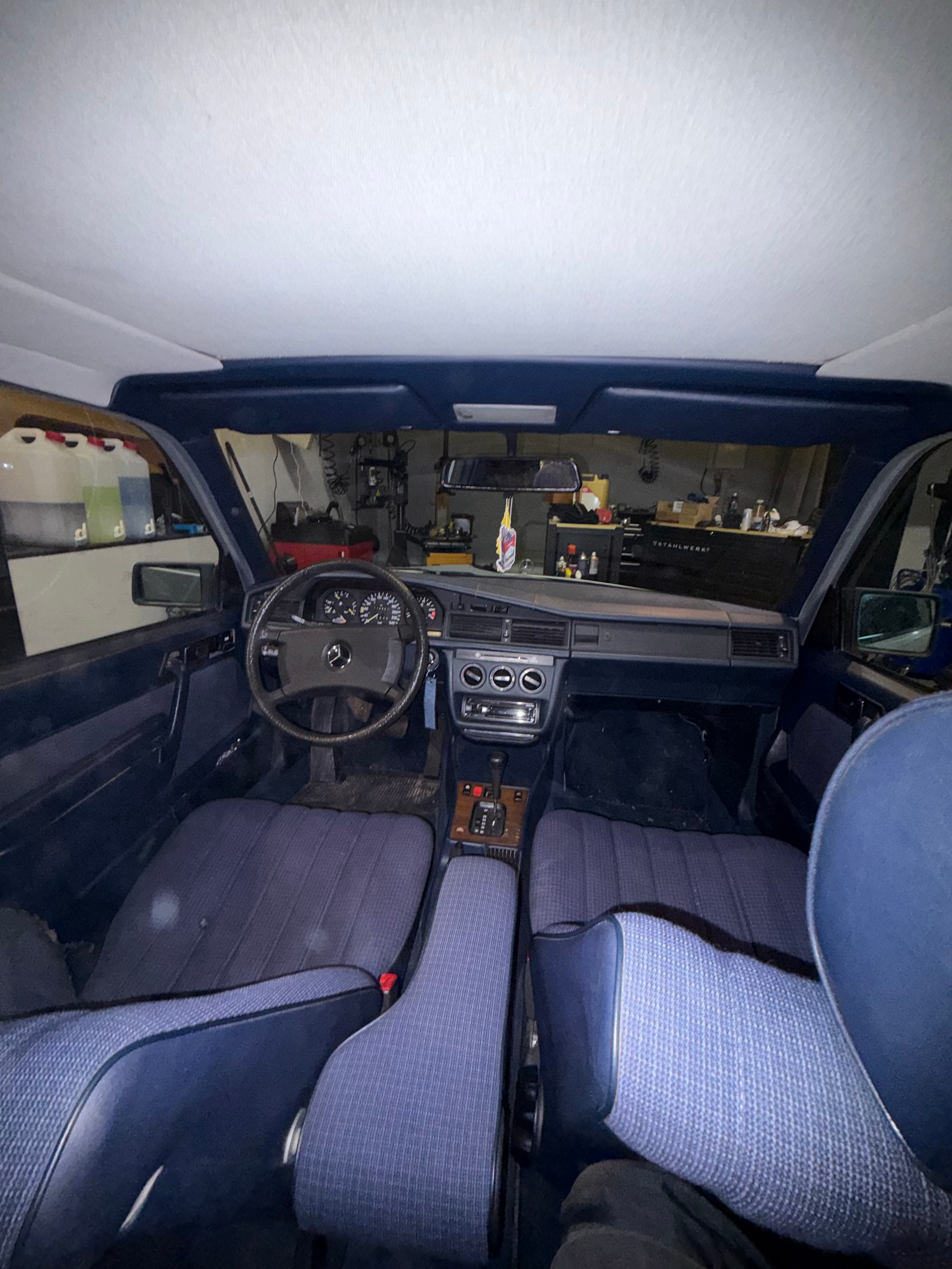 MERCEDES-BENZ 190 E 2.6-image-5