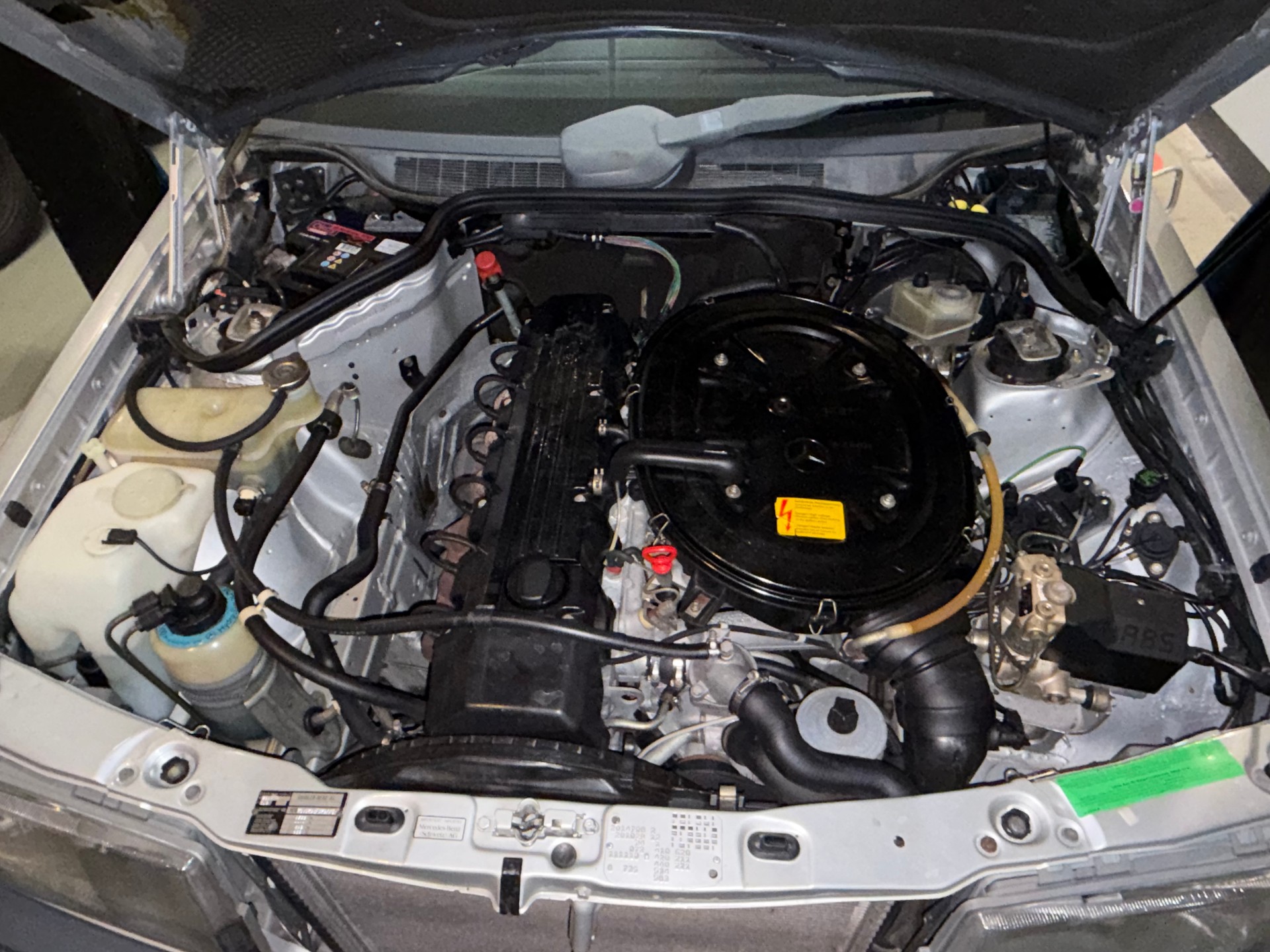 MERCEDES-BENZ 190 E 2.6-image-2