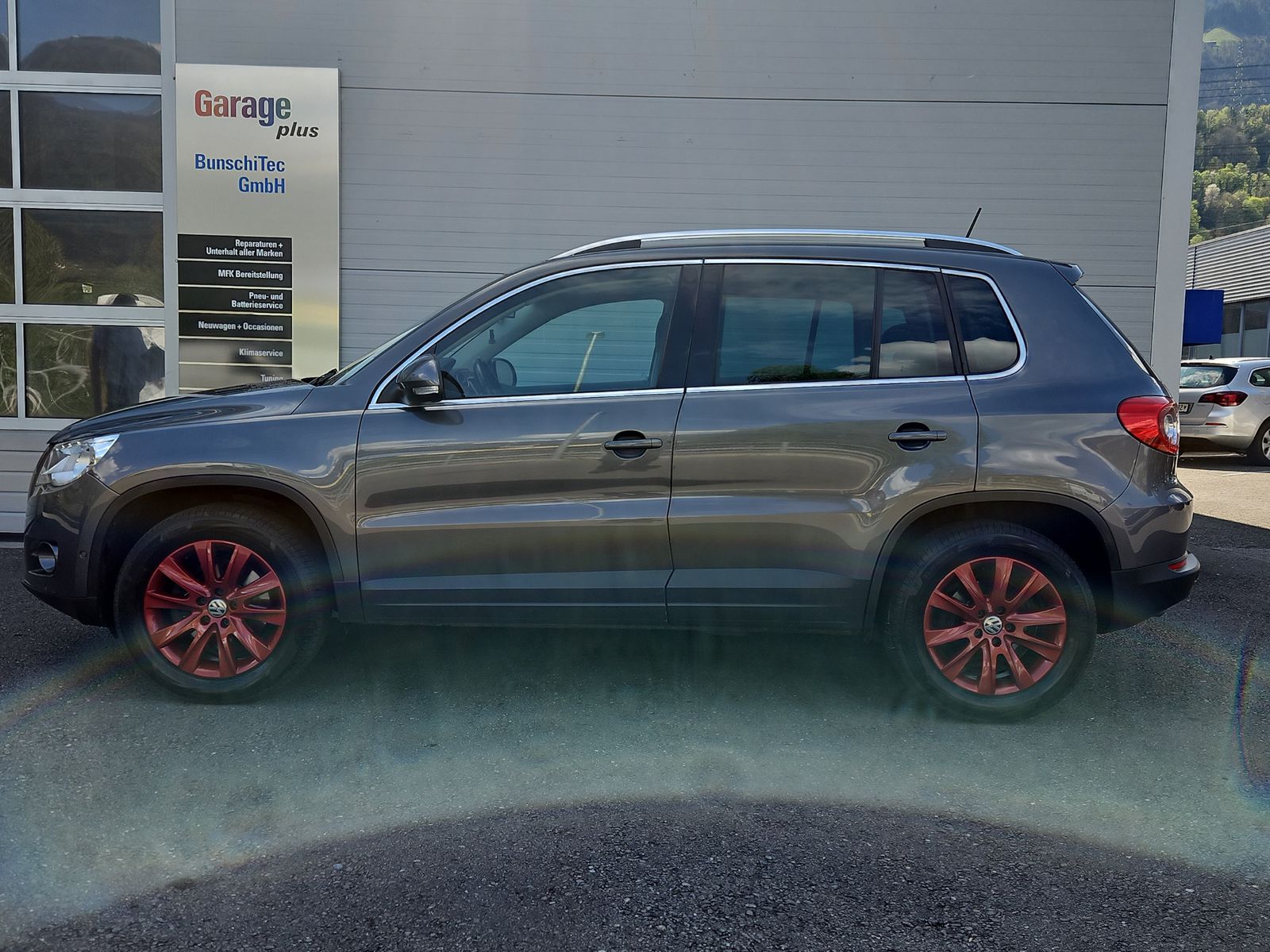 VW Tiguan 2.0 TDI 170 Sport & Style-image-1
