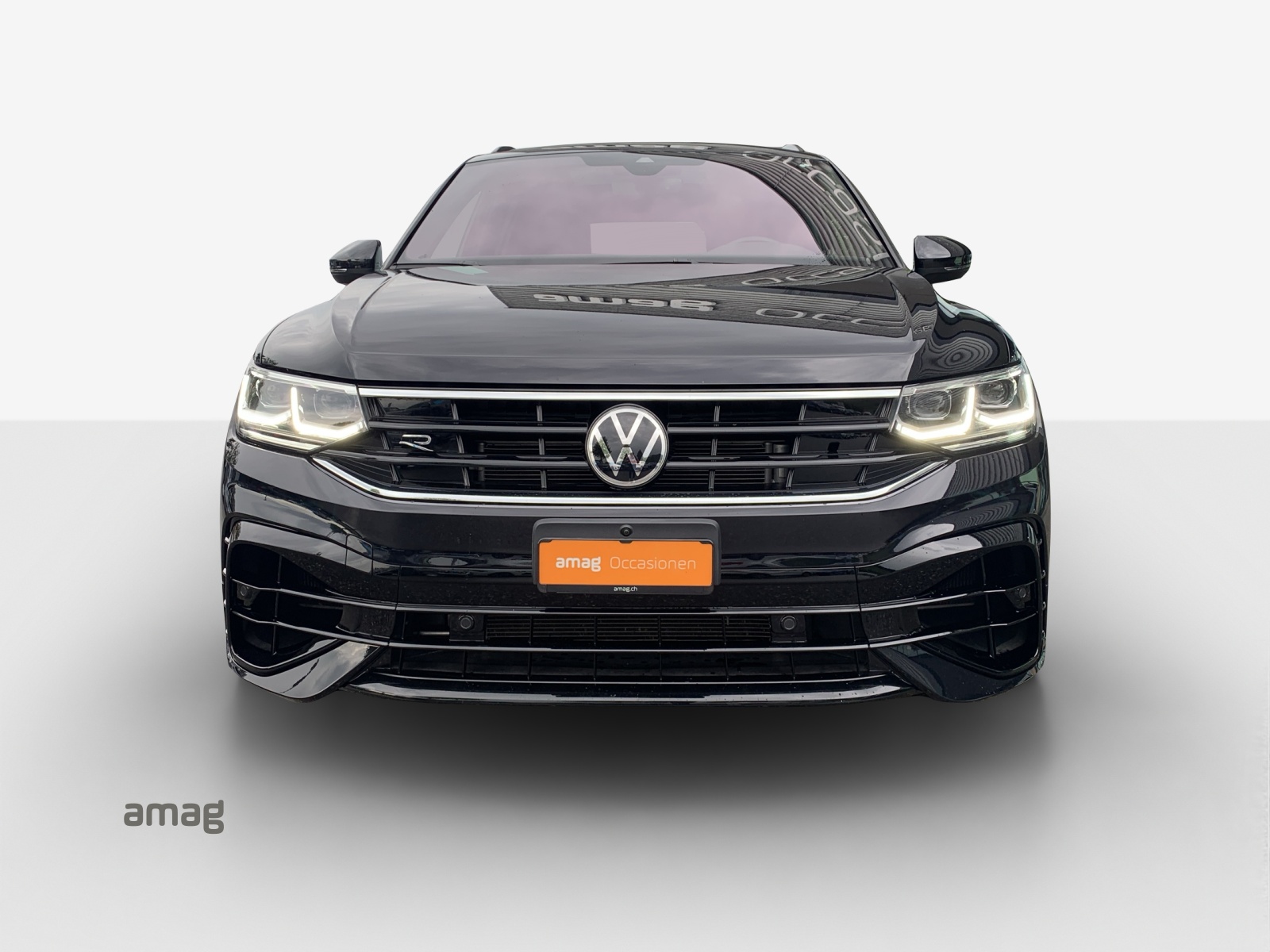 VW Tiguan 2.0TSI R 4Motion DSG-image-6
