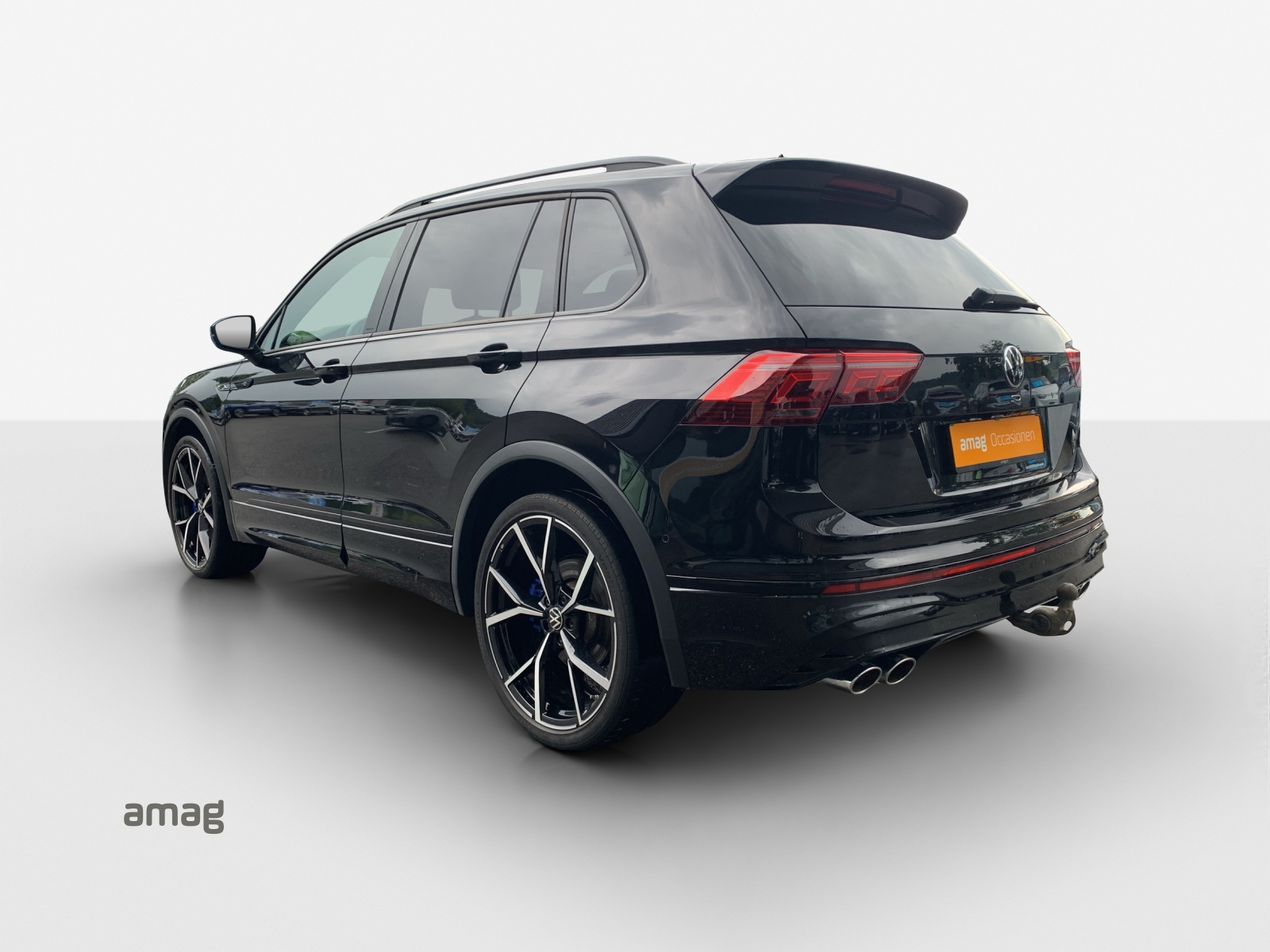 VW Tiguan 2.0TSI R 4Motion DSG-image-2