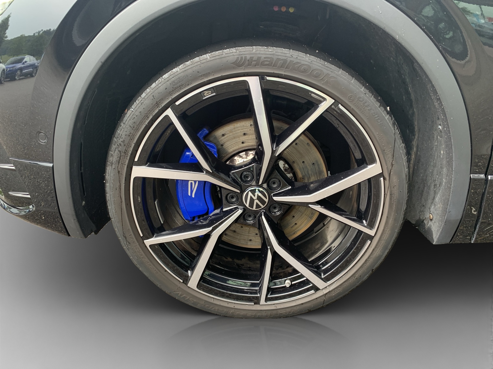 VW Tiguan 2.0TSI R 4Motion DSG-image-15