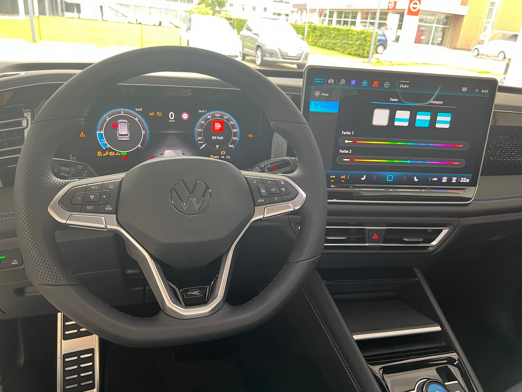 VW Tiguan 2.0 TSI DSG R-Line Plus 4Motion-image-13