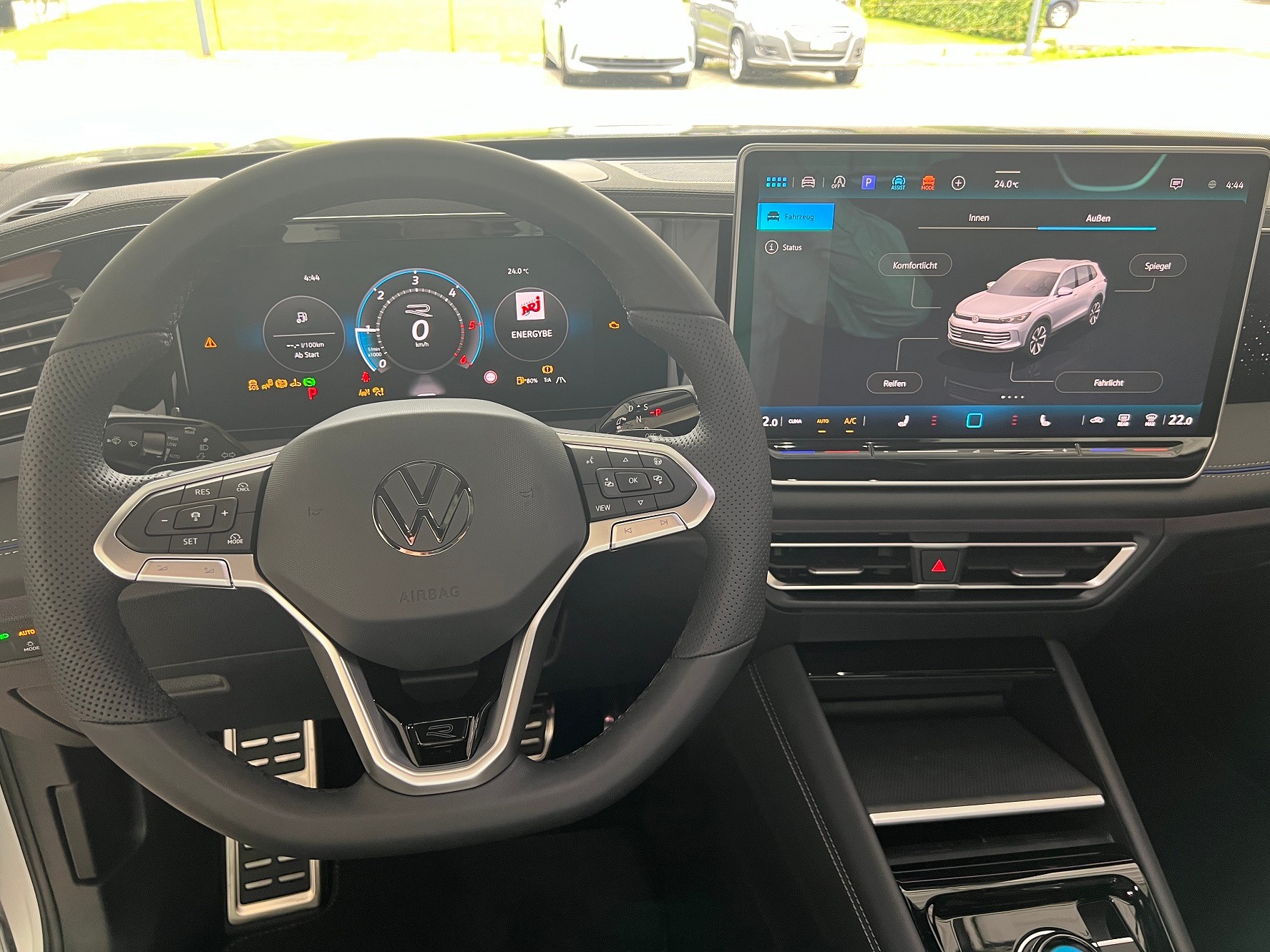 VW Tiguan 2.0 TSI DSG R-Line Plus 4Motion-image-10
