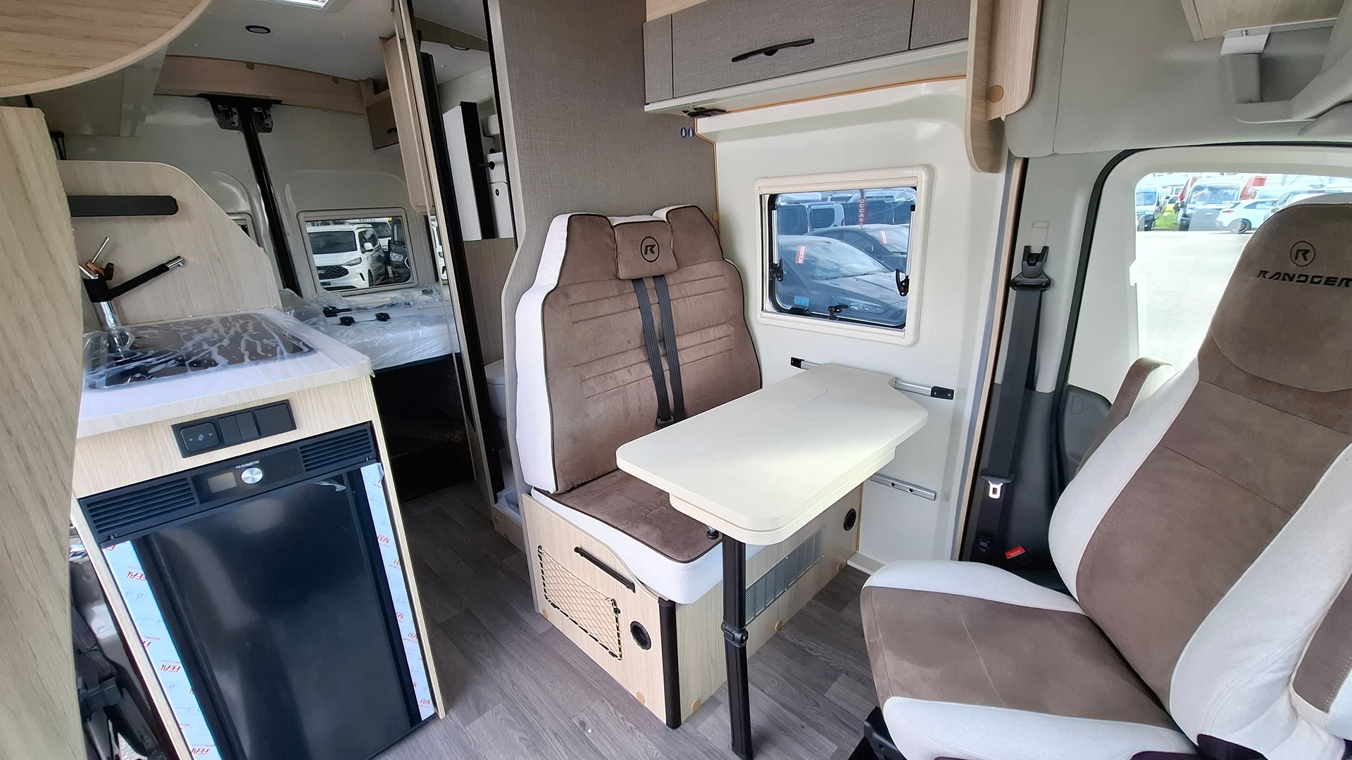 RANDGER R560 4x4 165 PS (Chauffage diesel, Panneau solaire & Marquise)-image-4