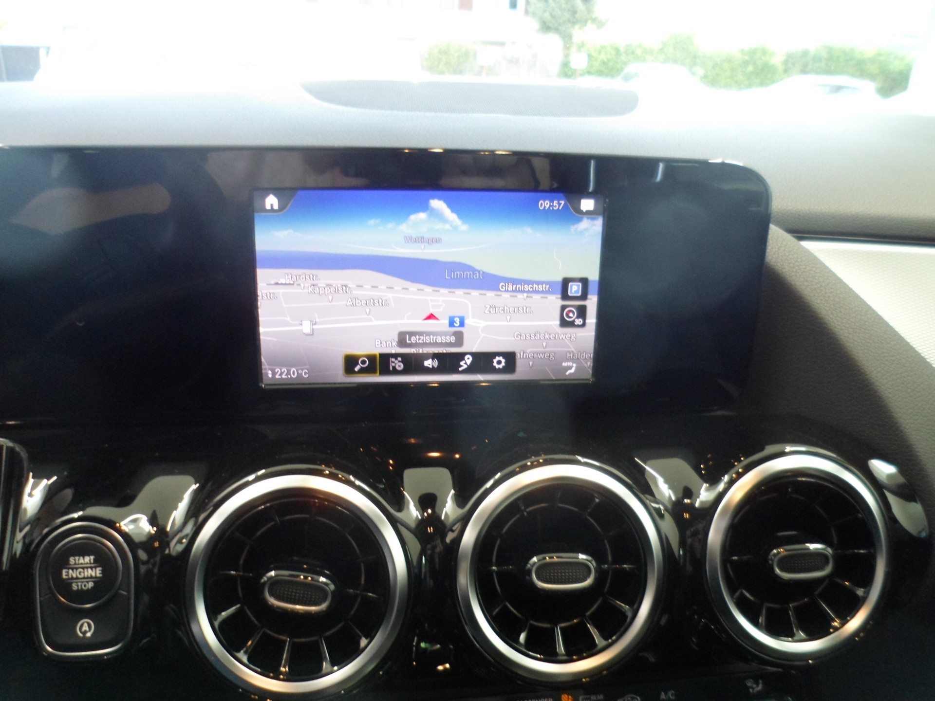 MERCEDES-BENZ B 200 Progressive 7G-DCT-image-9