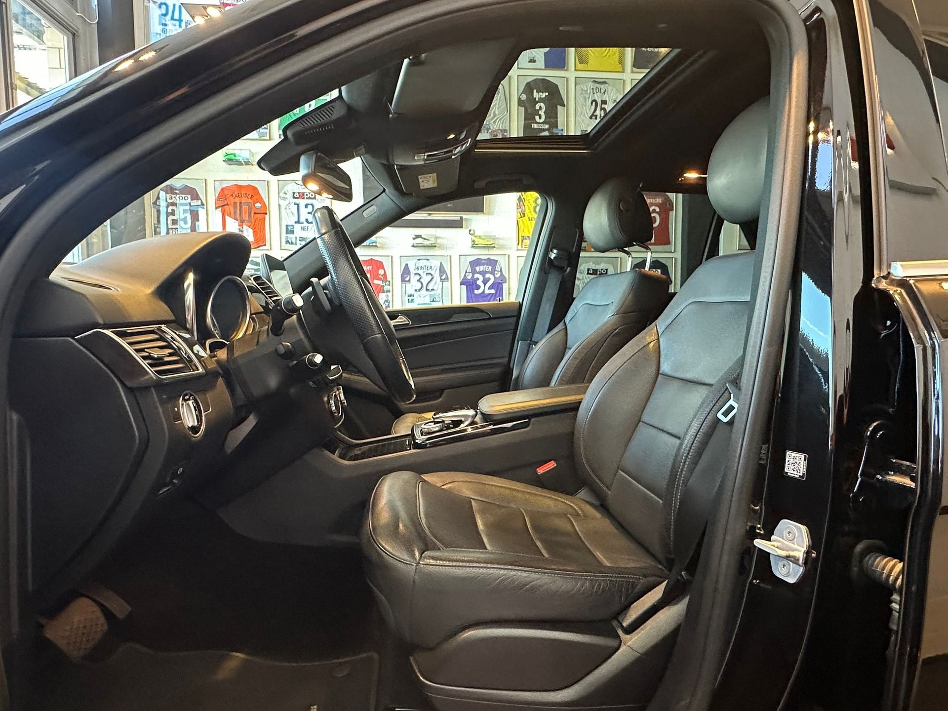MERCEDES-BENZ GLE 500 e 4Matic 7G-Tronic-image-4