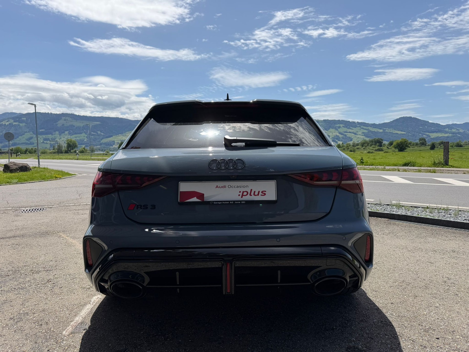 AUDI RS3 Sportback 2.5 TSI quattro S-tronic-image-3