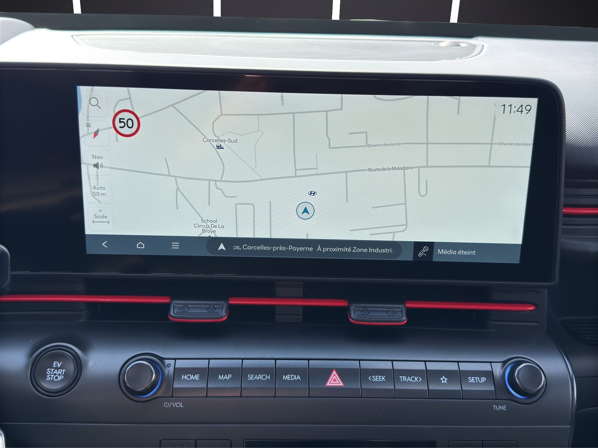 HYUNDAI Kona EV 65.4 kWh N Line-image-11