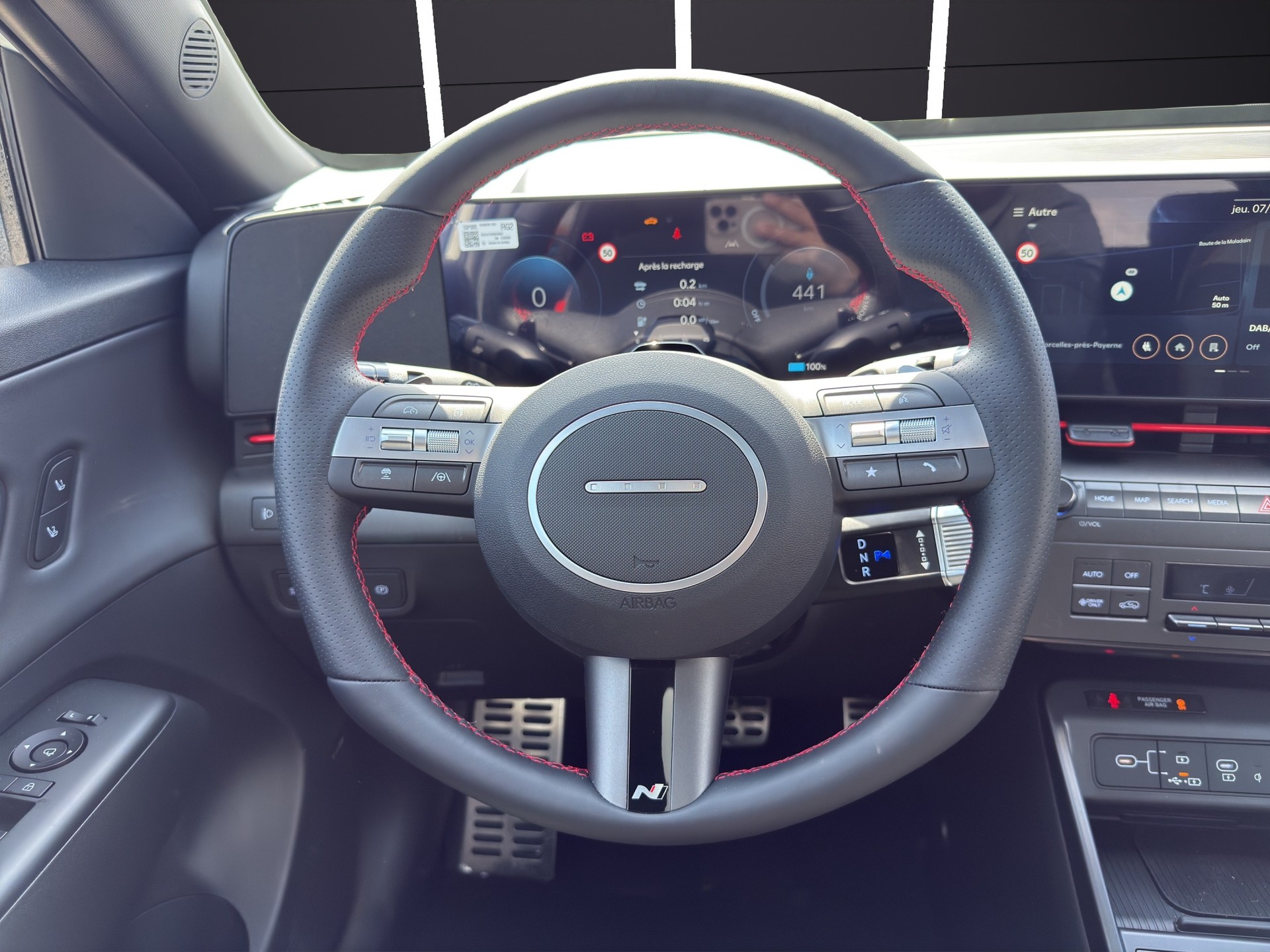 HYUNDAI Kona EV 65.4 kWh N Line-image-9
