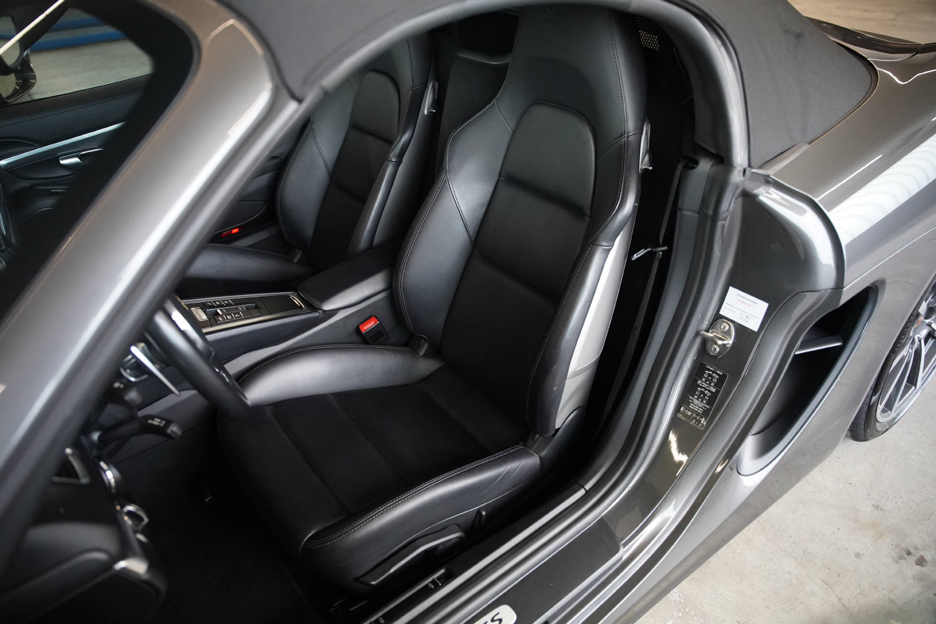 PORSCHE Boxster GTS 3.4 PDK-image-9