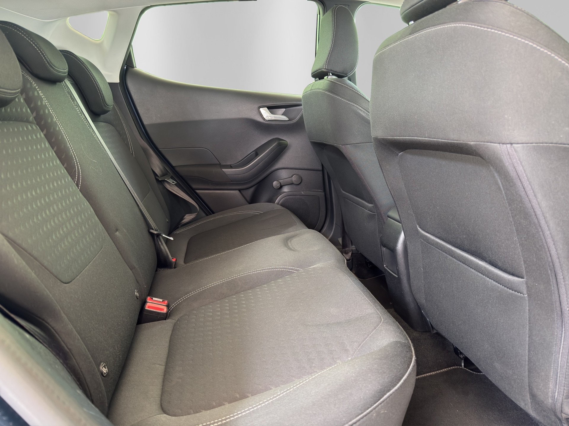 FORD Fiesta 1.0 SCTi Titanium-image-14