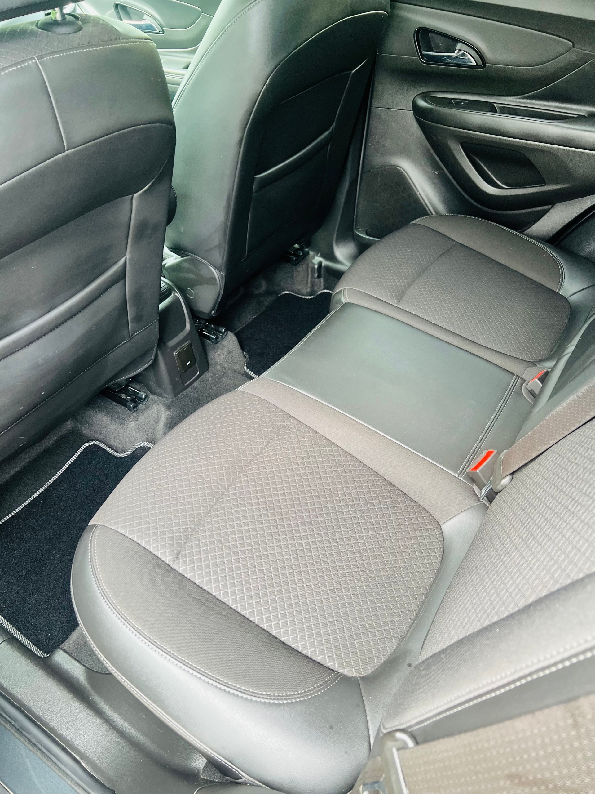 OPEL Mokka X 1.4i 16V Turbo Enjoy 4WD Automatik-image-11