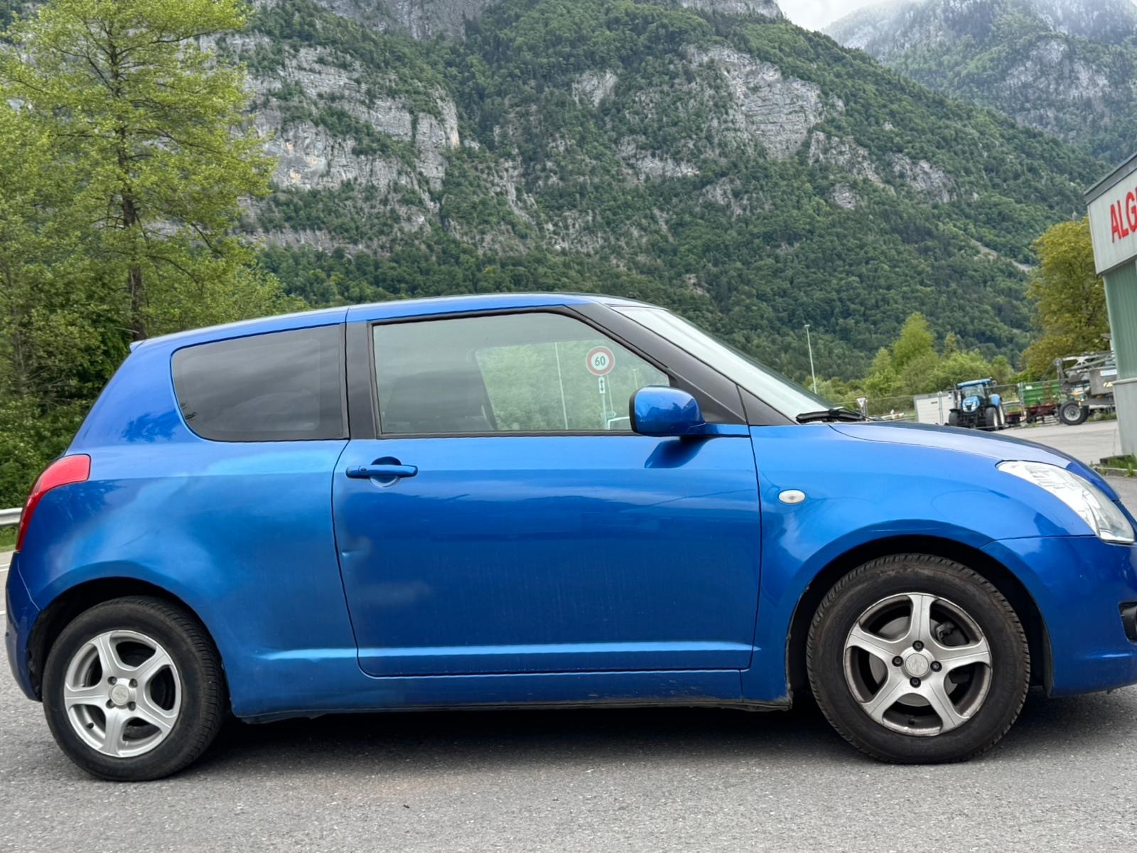 SUZUKI Swift 1.3i 16V GL-image-6