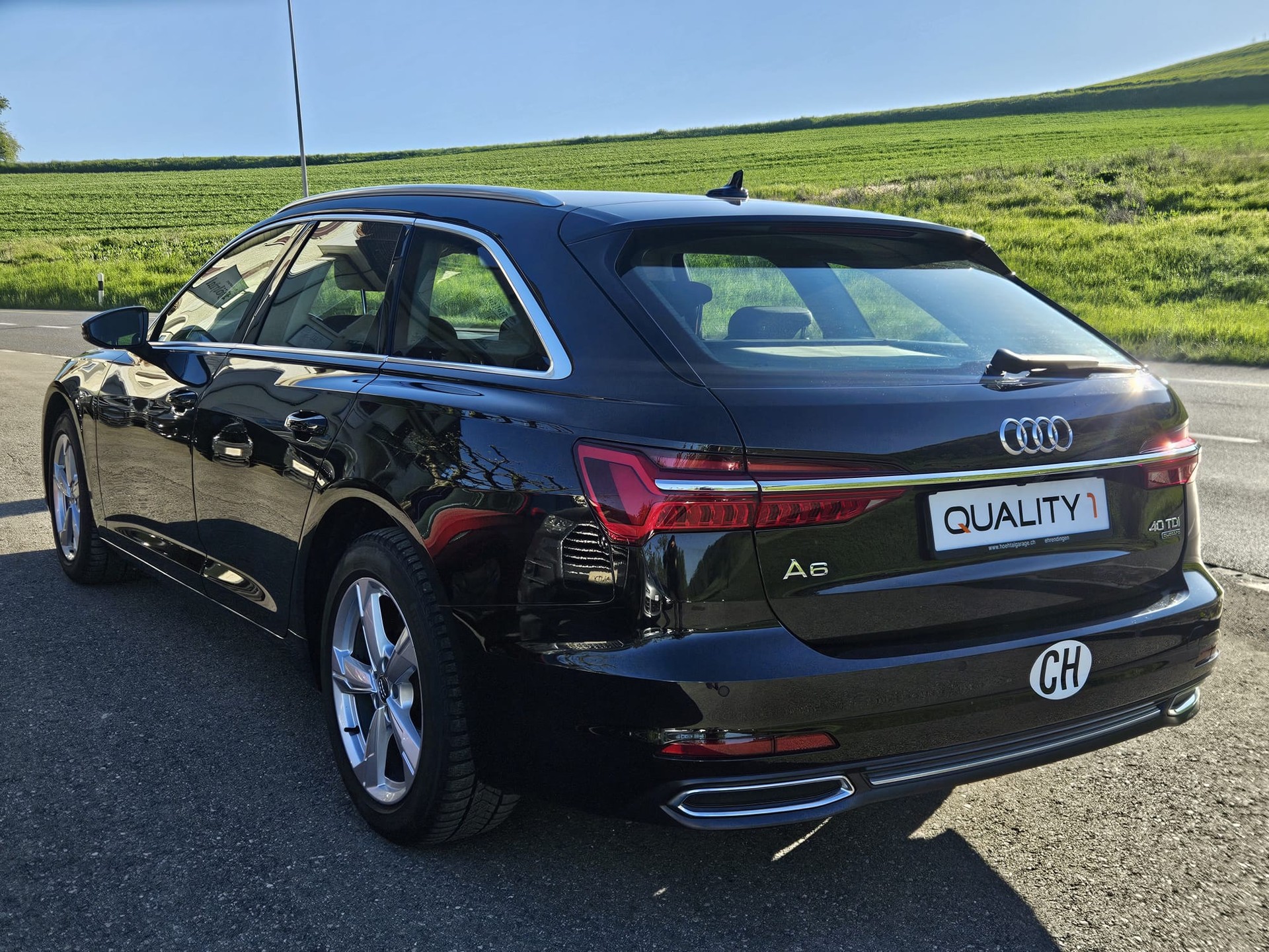 AUDI A6 Avant 40 TDI Sport Attraction quattro S-tronic-image-3