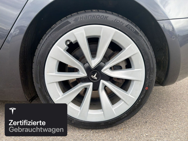 TESLA Model 3 Long Range AWD-image-5