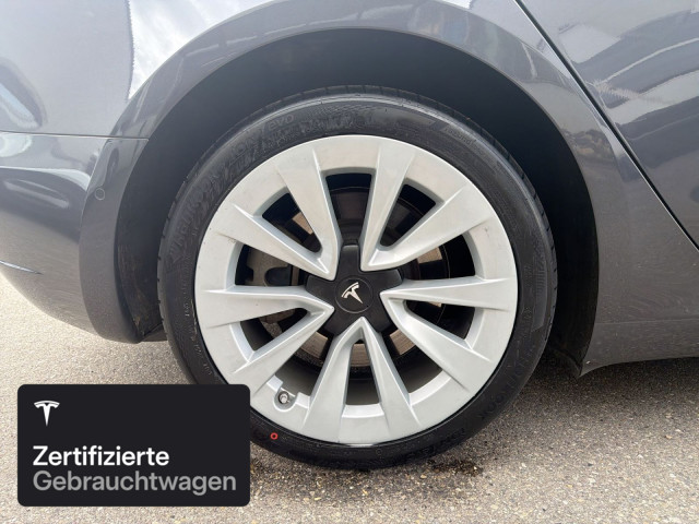TESLA Model 3 Long Range AWD-image-9