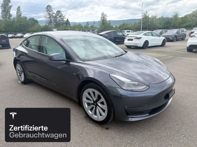 TESLA Model 3 Long Range AWD-image-11