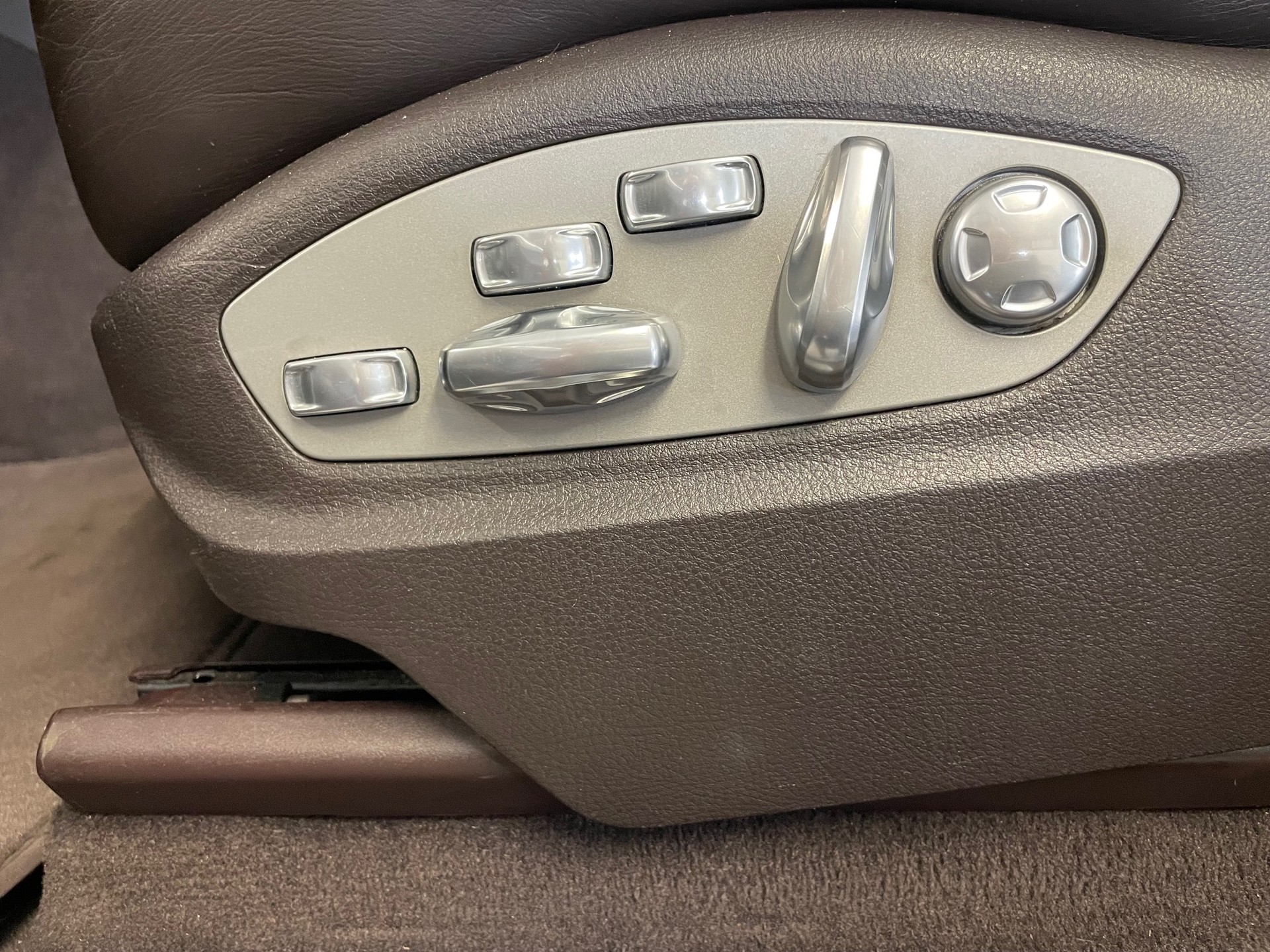 PORSCHE Macan S Diesel PDK-image-8