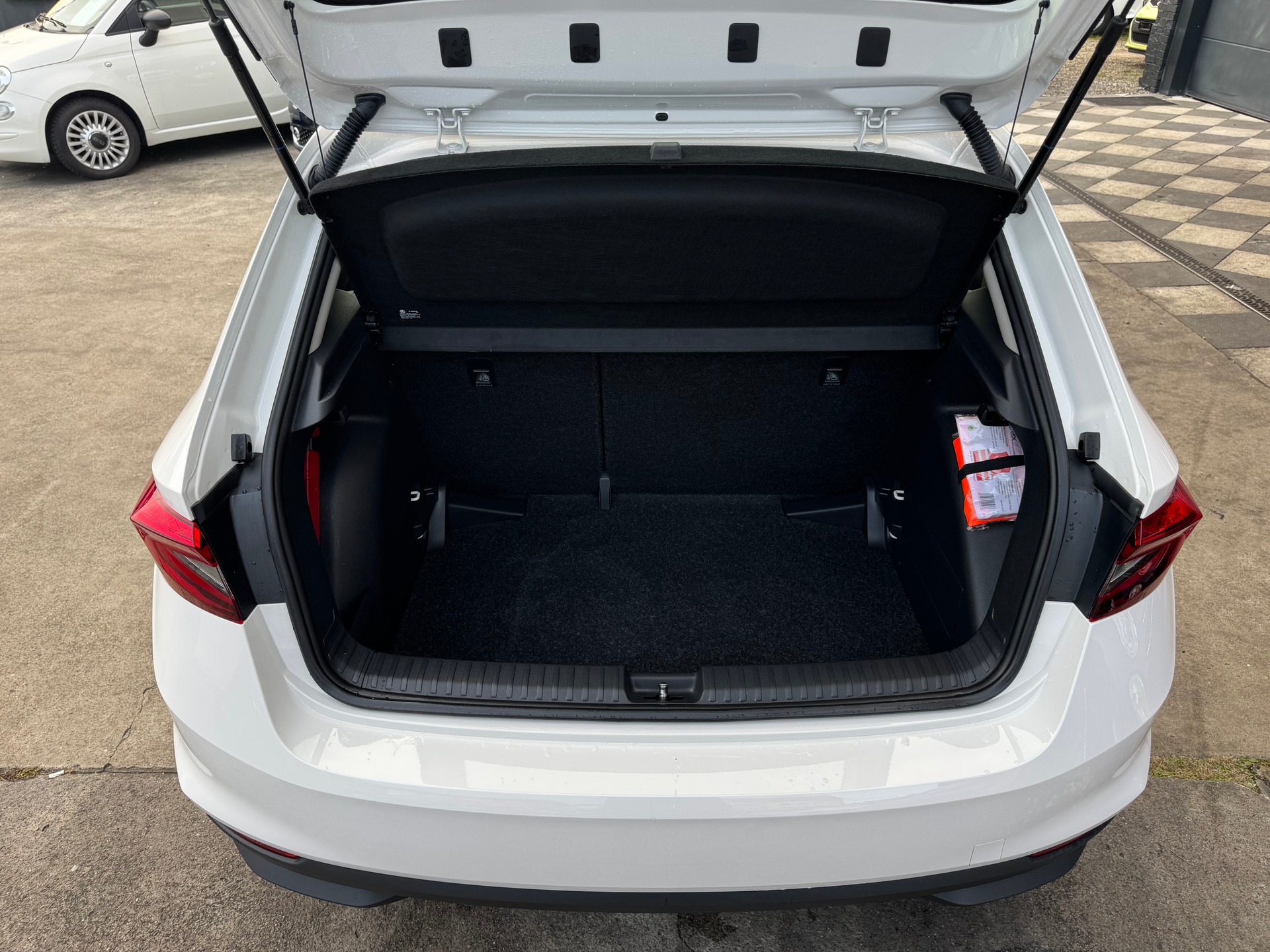 SKODA Fabia 1.0 TSI Style DSG-image-23