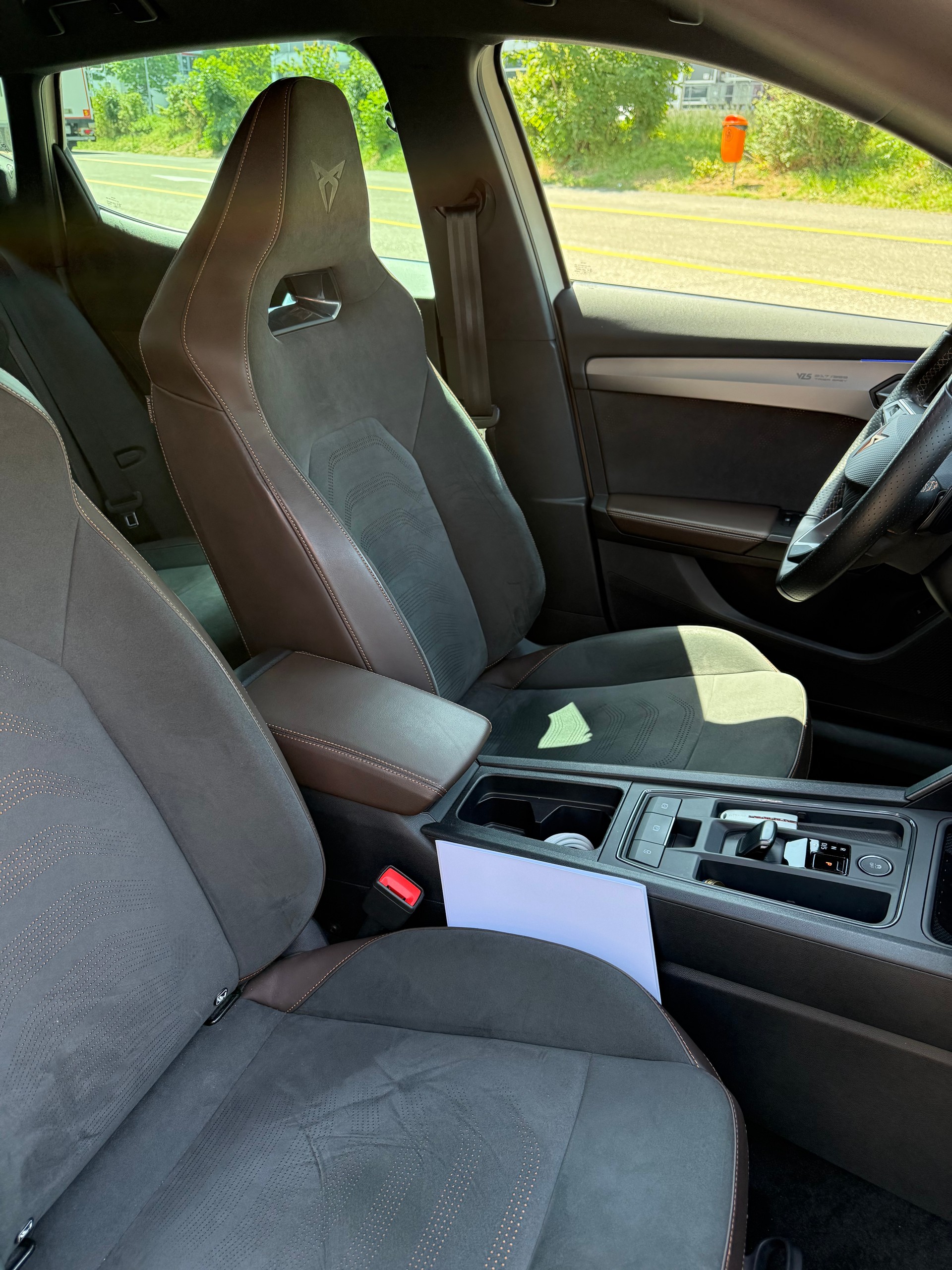 CUPRA 2.5 TSI VZ5 Taiga Grey 4Drive DSG-image-6