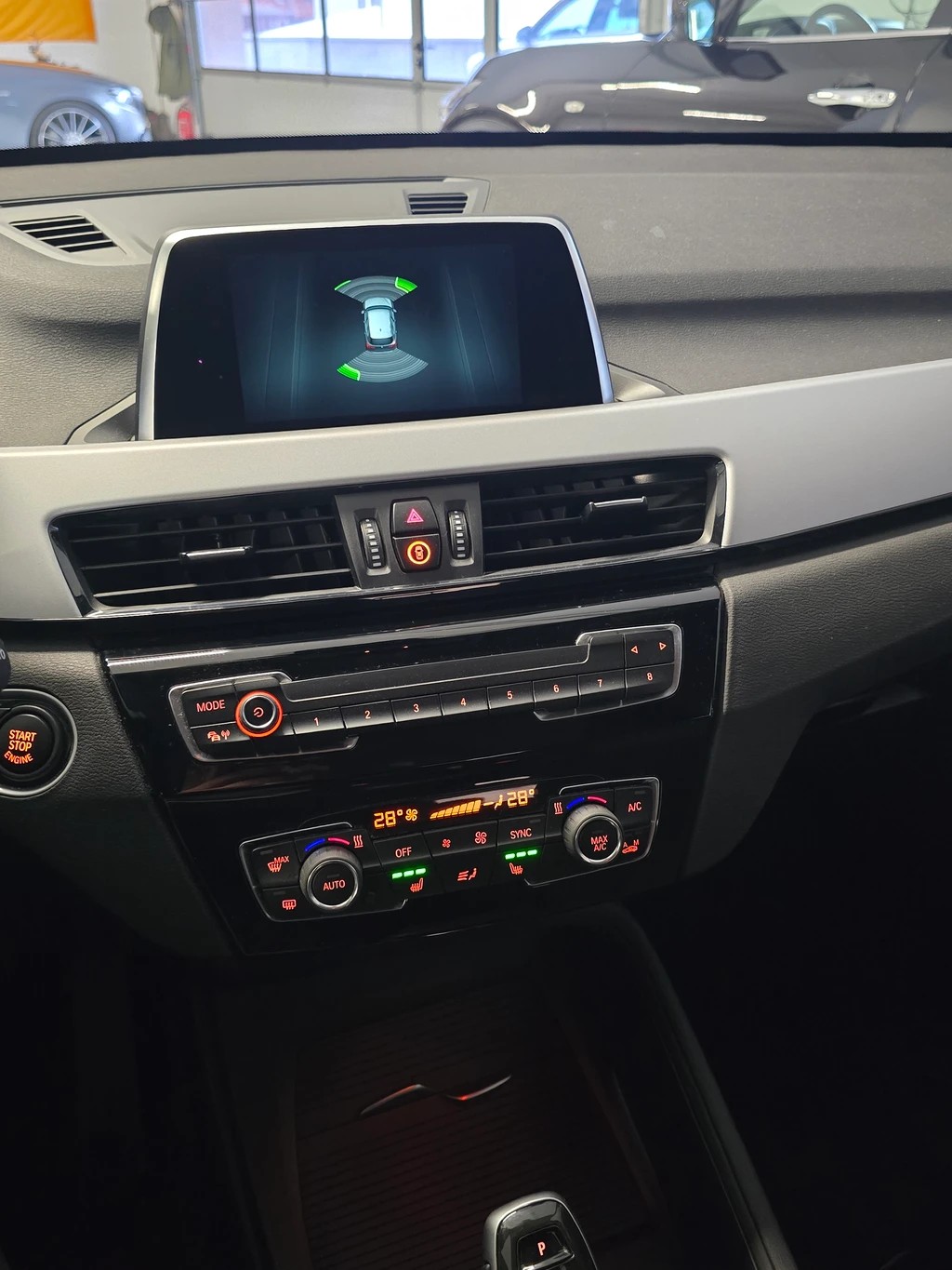 BMW X1 xDrive 20d Steptronic-image-13