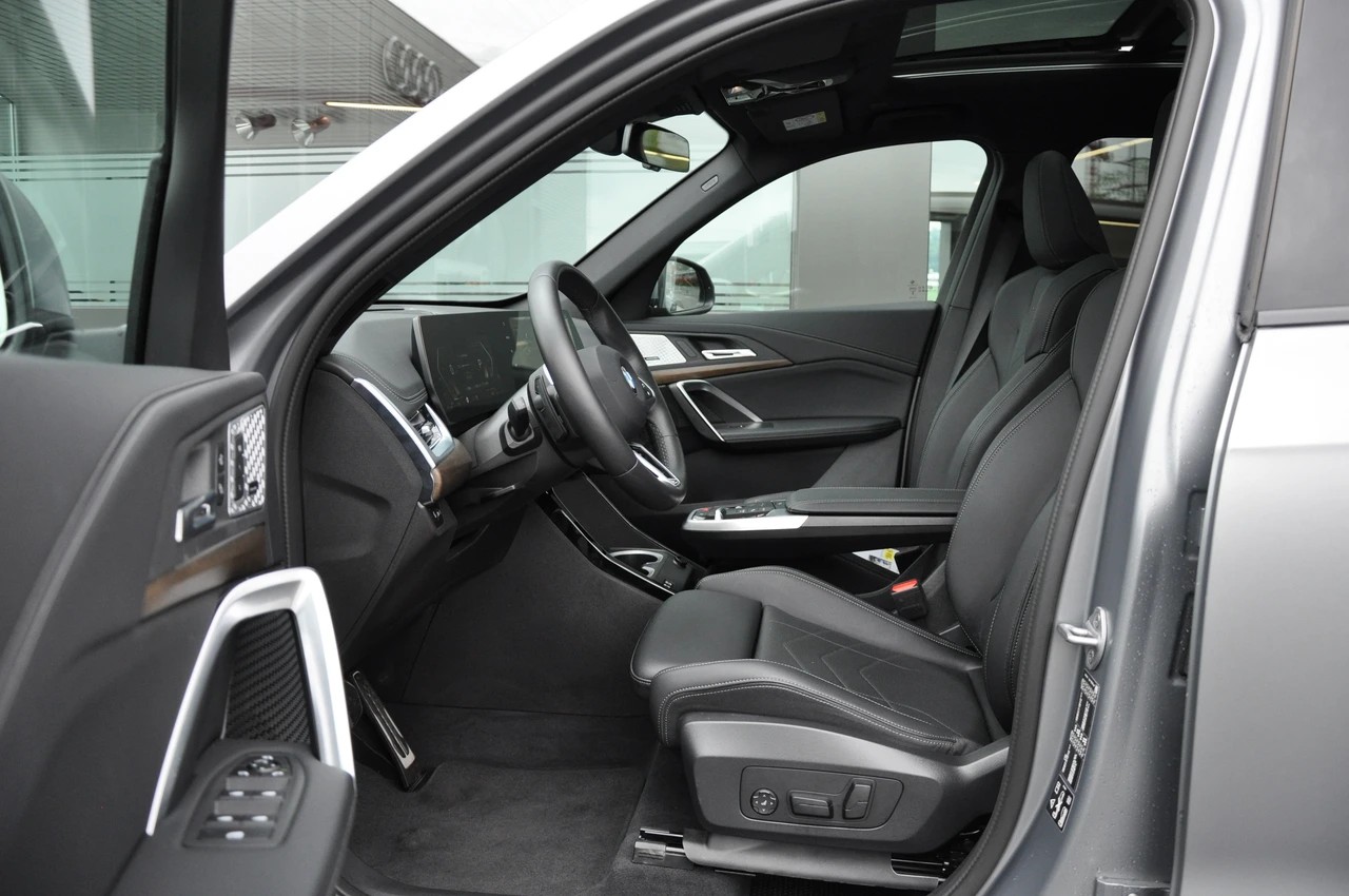BMW X1 xDrive 23d 48V M Sport Pro-image-12