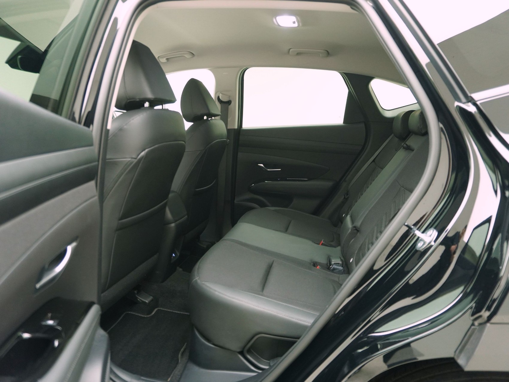 HYUNDAI Tucson 1.6 T-GDi HEV Amplia 4WD-image-11