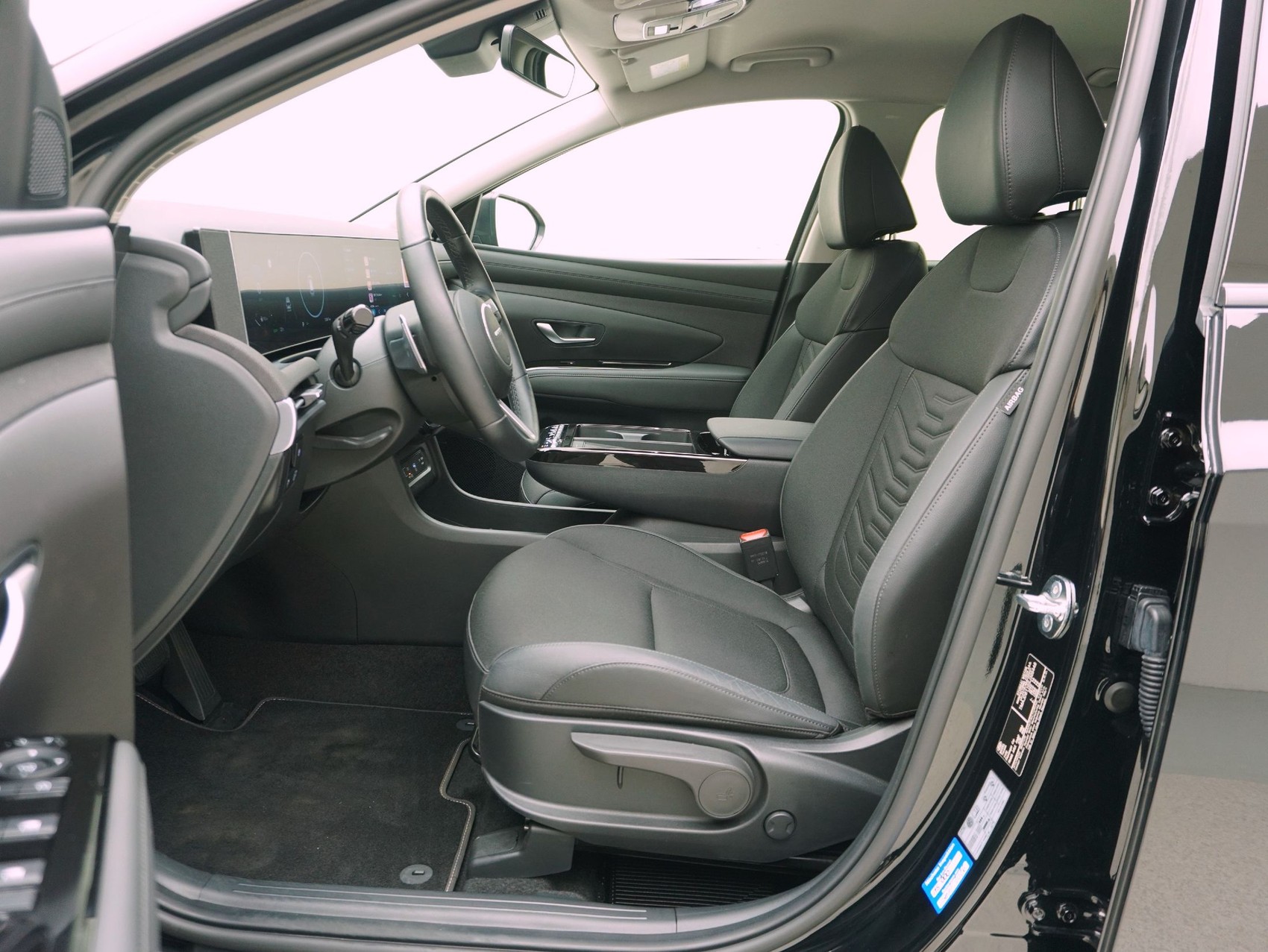 HYUNDAI Tucson 1.6 T-GDi HEV Amplia 4WD-image-8