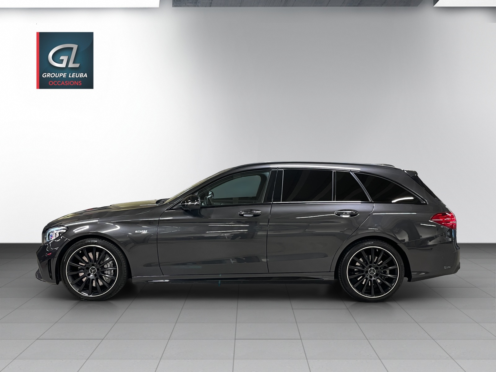MERCEDES-BENZ C 43 AMG 4Matic-image-2