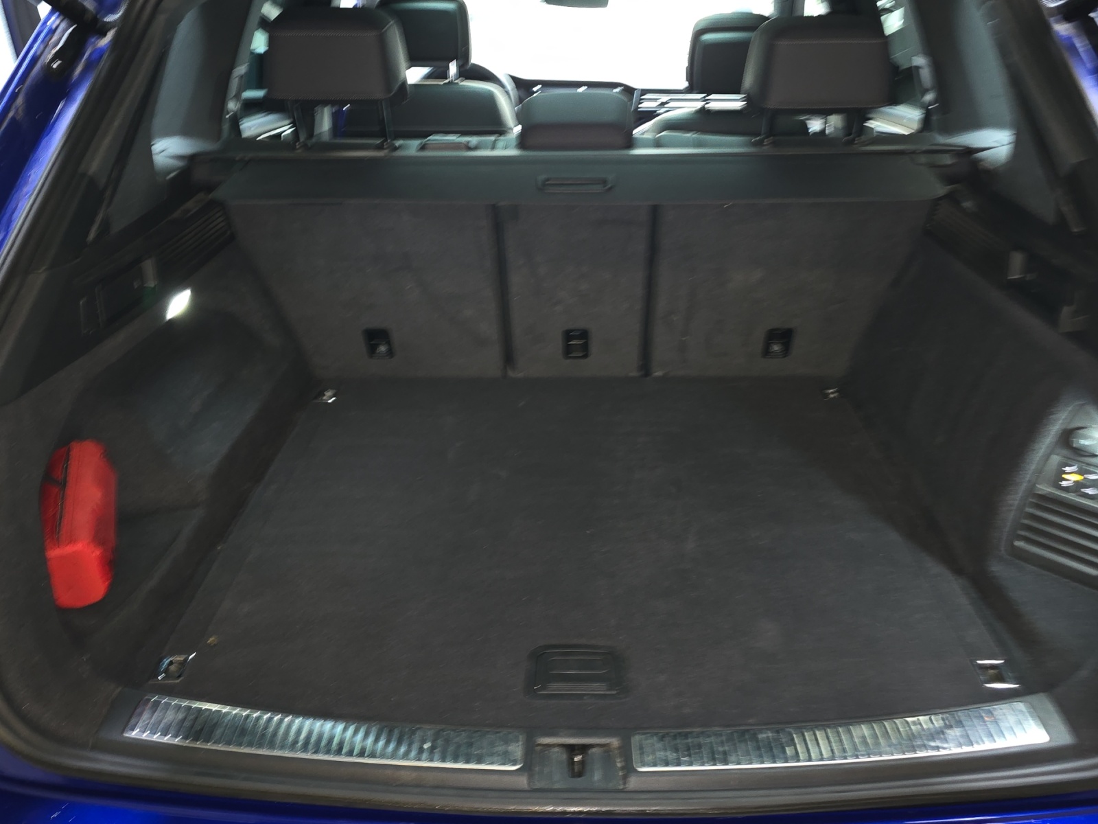 VW Touareg 3.0 TDI R Line Tiptronic-image-8