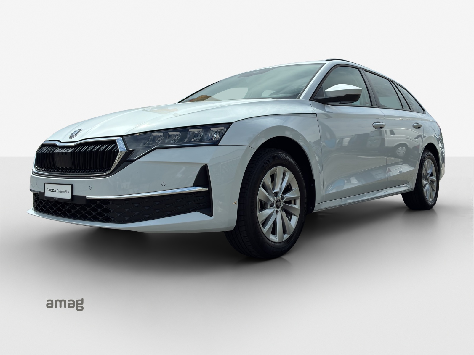 SKODA Octavia Combi 2.0 TDI DSG Selection-image-0