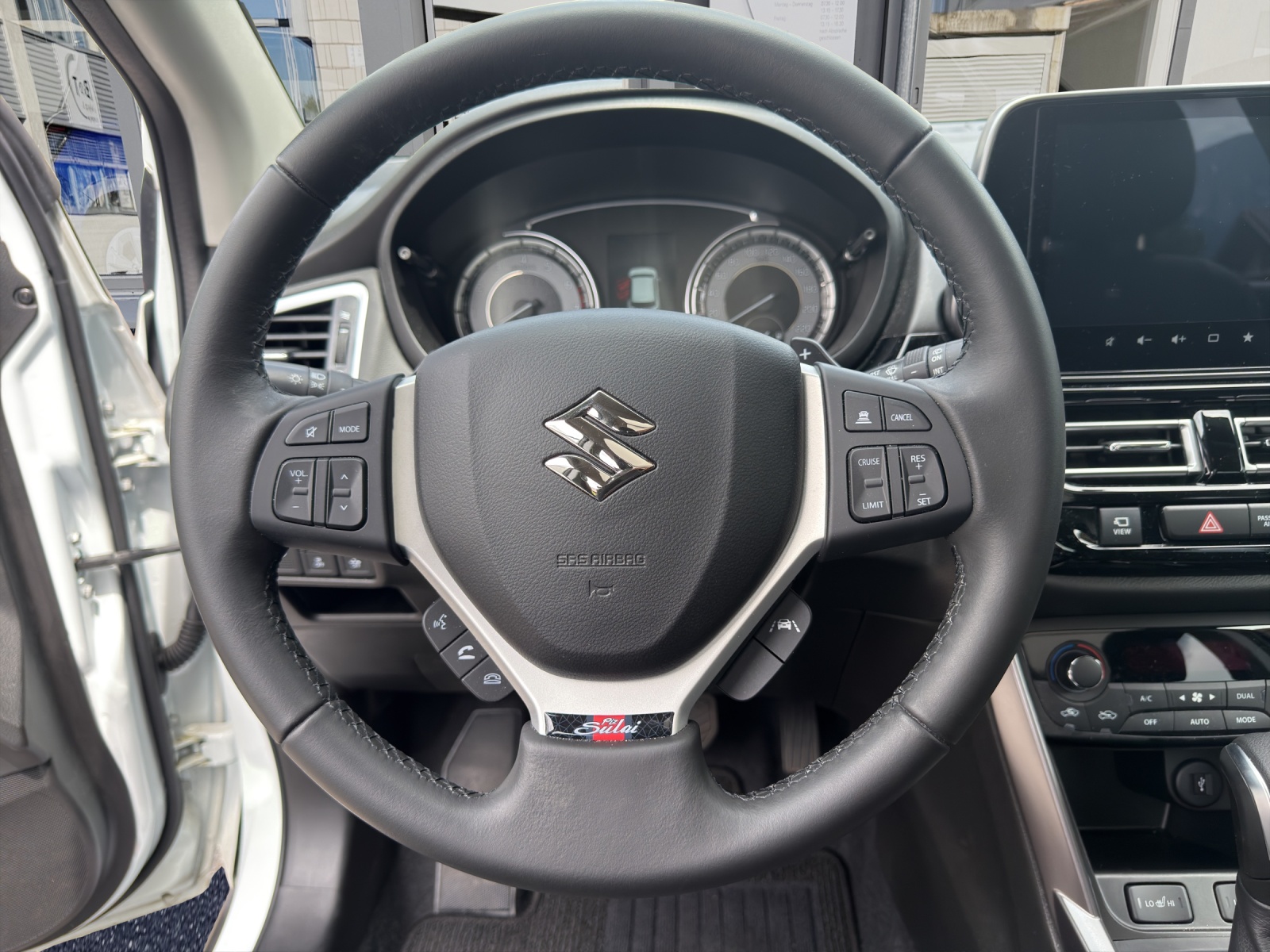 SUZUKI S-Cross 1.5 Piz Sulai Top Hybrid-image-10