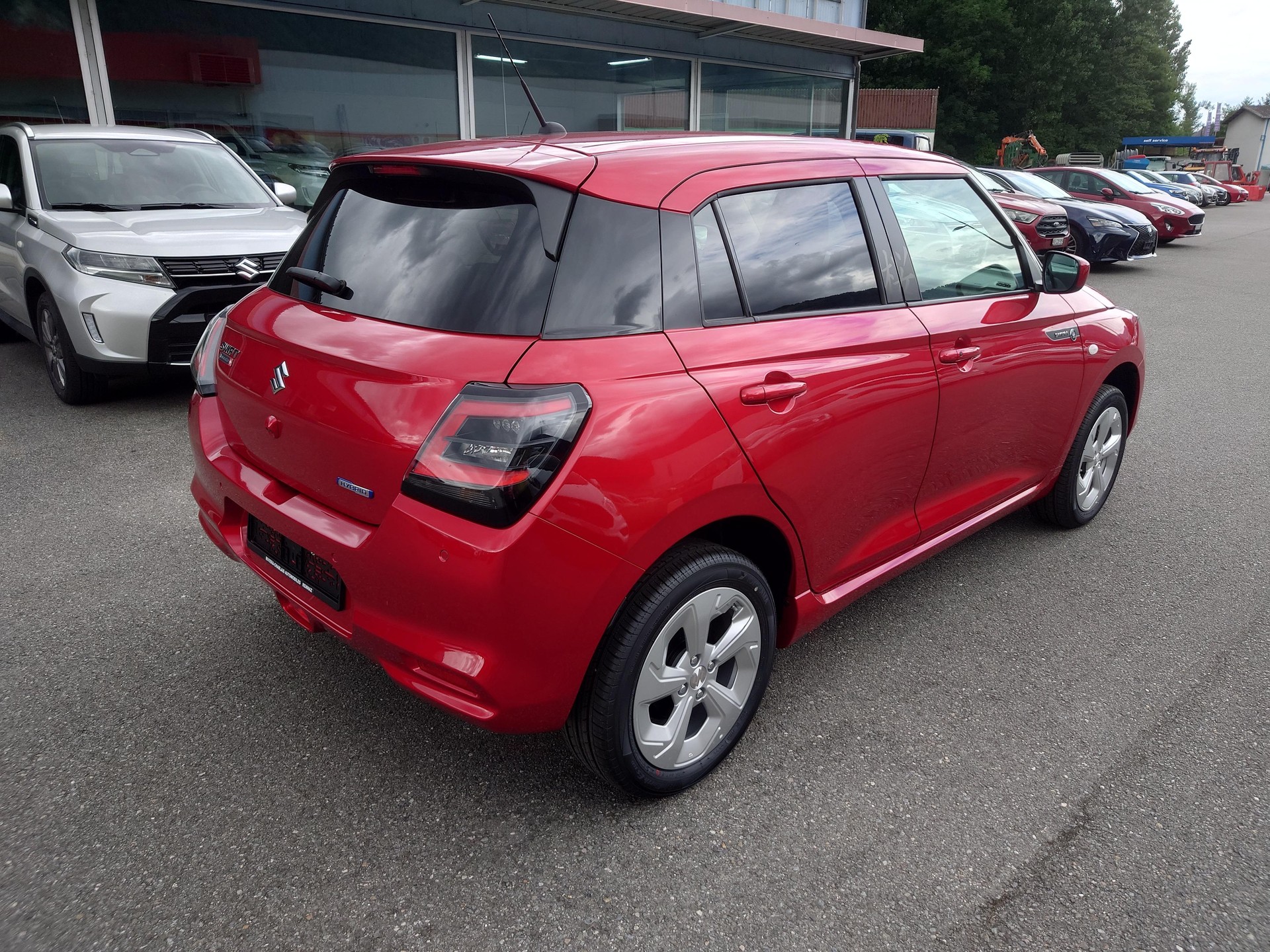 SUZUKI Swift 1.2 Sakura Hybrid 4x4-image-3