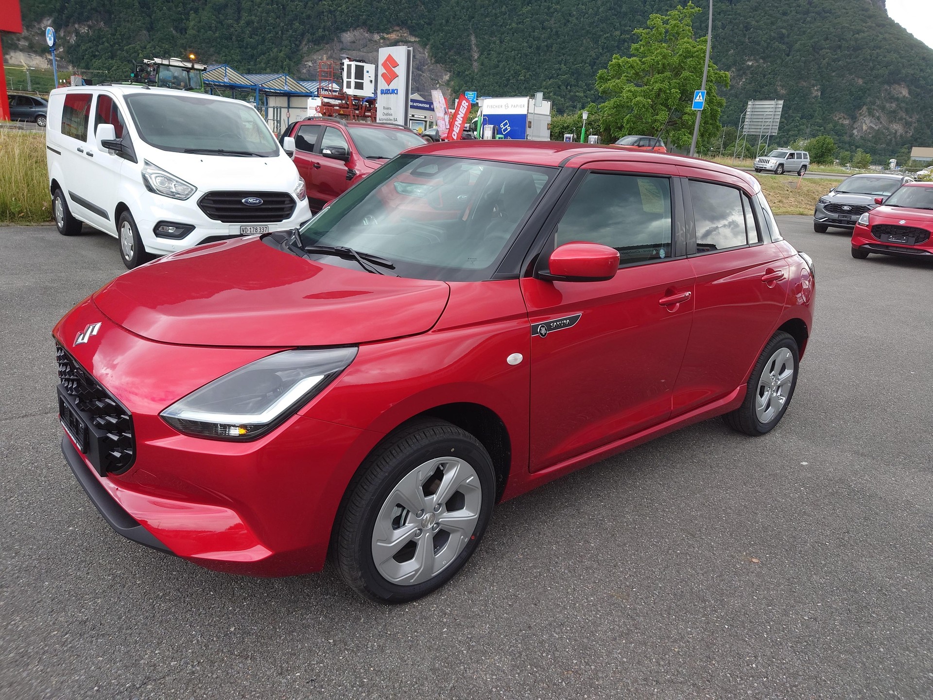 SUZUKI Swift 1.2 Sakura Hybrid 4x4-image-1