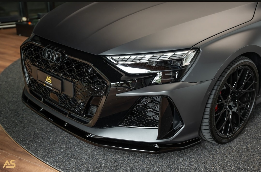 AUDI RS3 Sportback 2.5 TSI Facelift *POLARMATTGRAU* TRAUM | R8-SCHALENSITZE | PANORAMA | CARBON | WERKSGARANTIE 2030 | ASSP+ (CH)-image-3