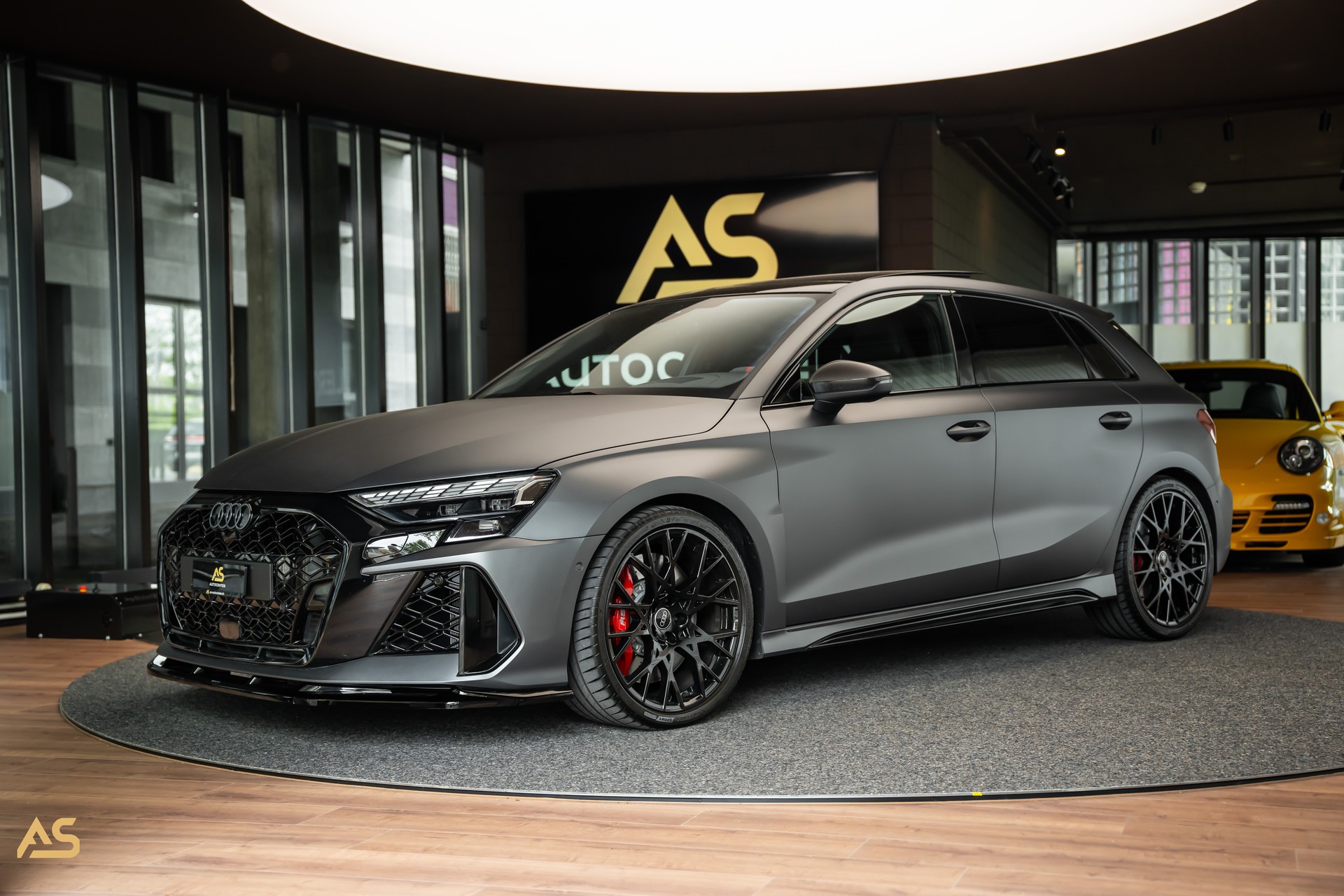 AUDI RS3 Sportback 2.5 TSI Facelift *POLARMATTGRAU* TRAUM | R8-SCHALENSITZE | PANORAMA | CARBON | WERKSGARANTIE 2030 | ASSP+ (CH)-image-1