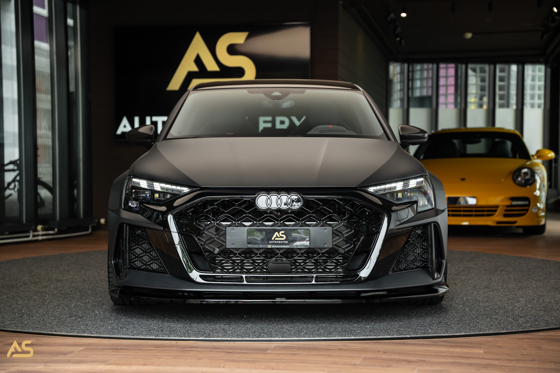 AUDI RS3 Sportback 2.5 TSI Facelift *POLARMATTGRAU* TRAUM | R8-SCHALENSITZE | PANORAMA | CARBON | WERKSGARANTIE 2030 | ASSP+ (CH)-image-4