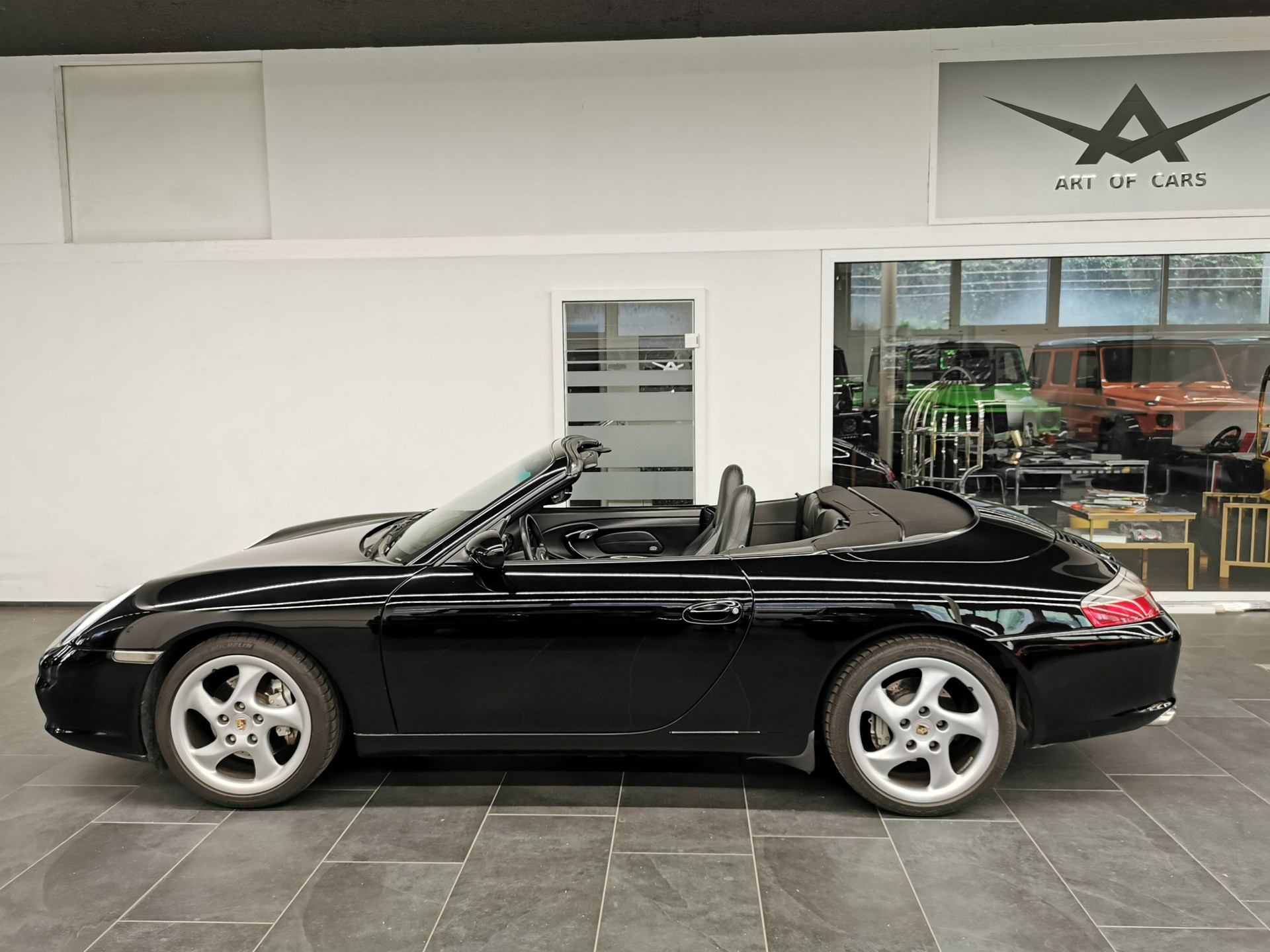 PORSCHE 911 Carrera 4 Cabrio 996 320 PS KLASSIKER FACELIFT ALL BLACK EXKLUSIVE AUTO CH-AUTO, AUSTAUSCHMOTOR PORSCHE LEDER-image-1