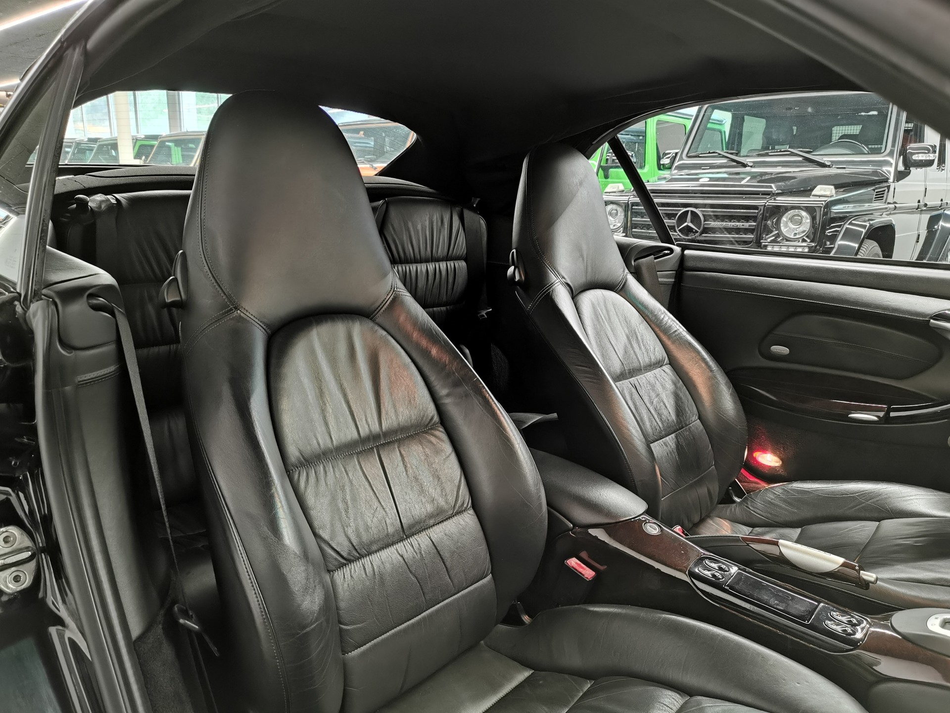 PORSCHE 911 Carrera 4 Cabrio 996 320 PS KLASSIKER FACELIFT ALL BLACK EXKLUSIVE AUTO CH-AUTO, AUSTAUSCHMOTOR PORSCHE LEDER-image-6