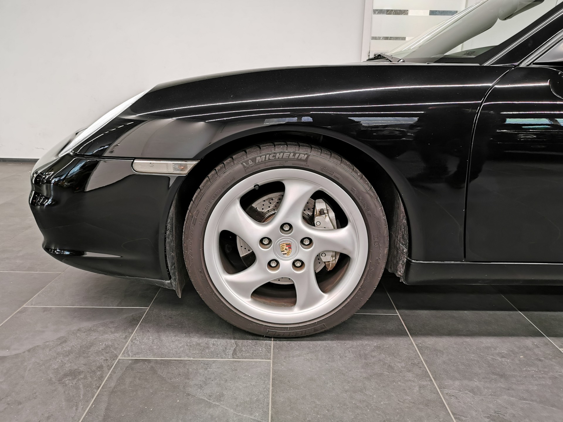 PORSCHE 911 Carrera 4 Cabrio 996 320 PS KLASSIKER FACELIFT ALL BLACK EXKLUSIVE AUTO CH-AUTO, AUSTAUSCHMOTOR PORSCHE LEDER-image-15