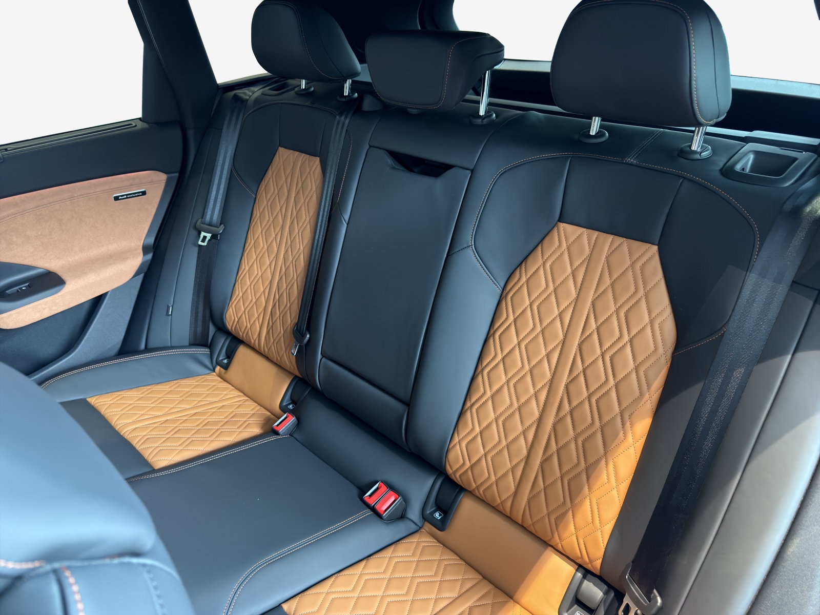 AUDI SQ6 e-tron quattro-image-10