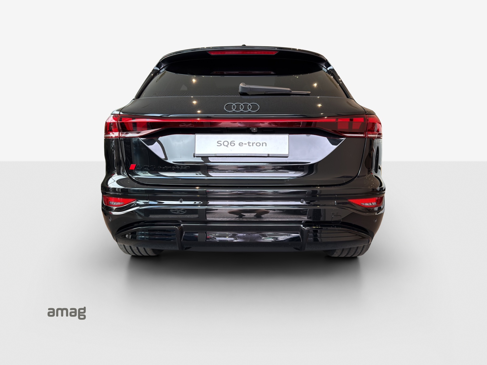 AUDI SQ6 e-tron quattro-image-2