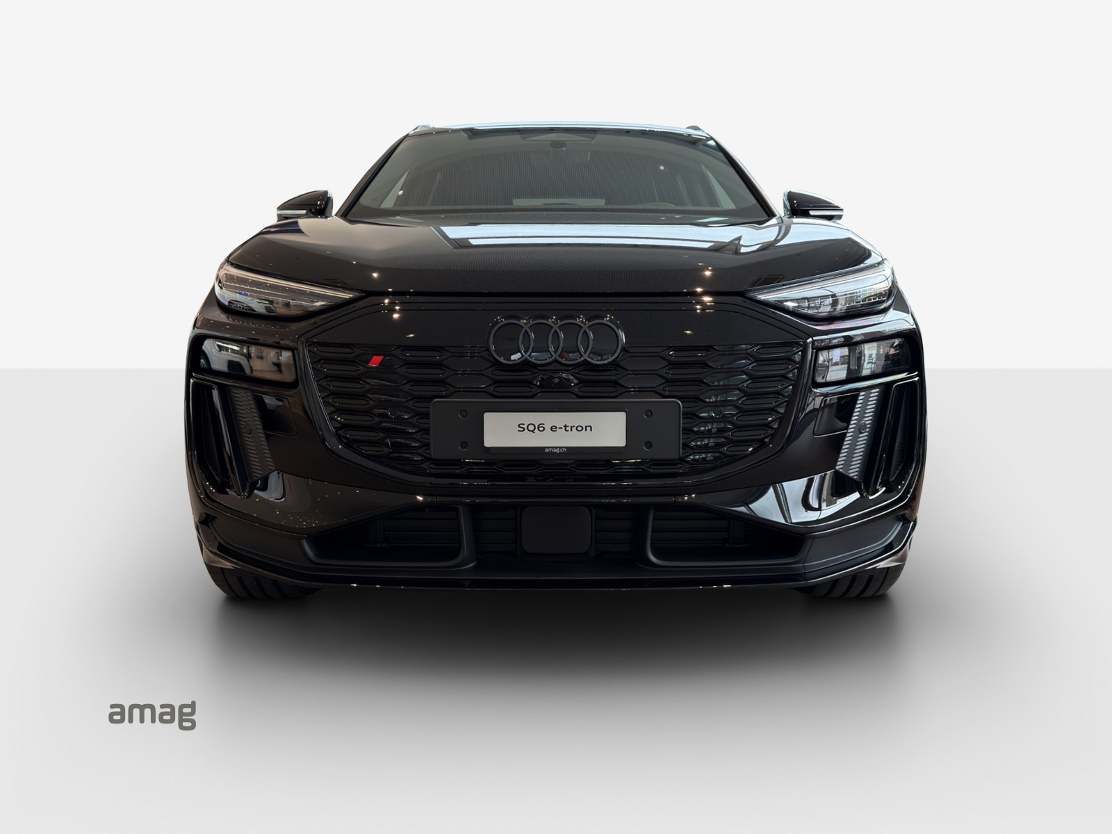 AUDI SQ6 e-tron quattro-image-5