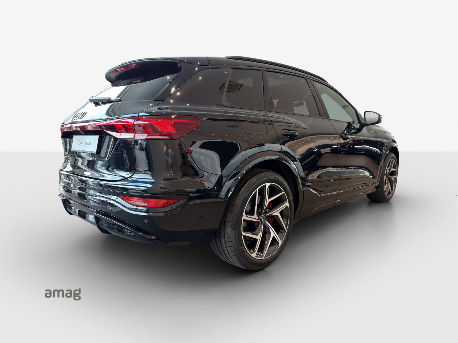 AUDI SQ6 e-tron quattro-image-3