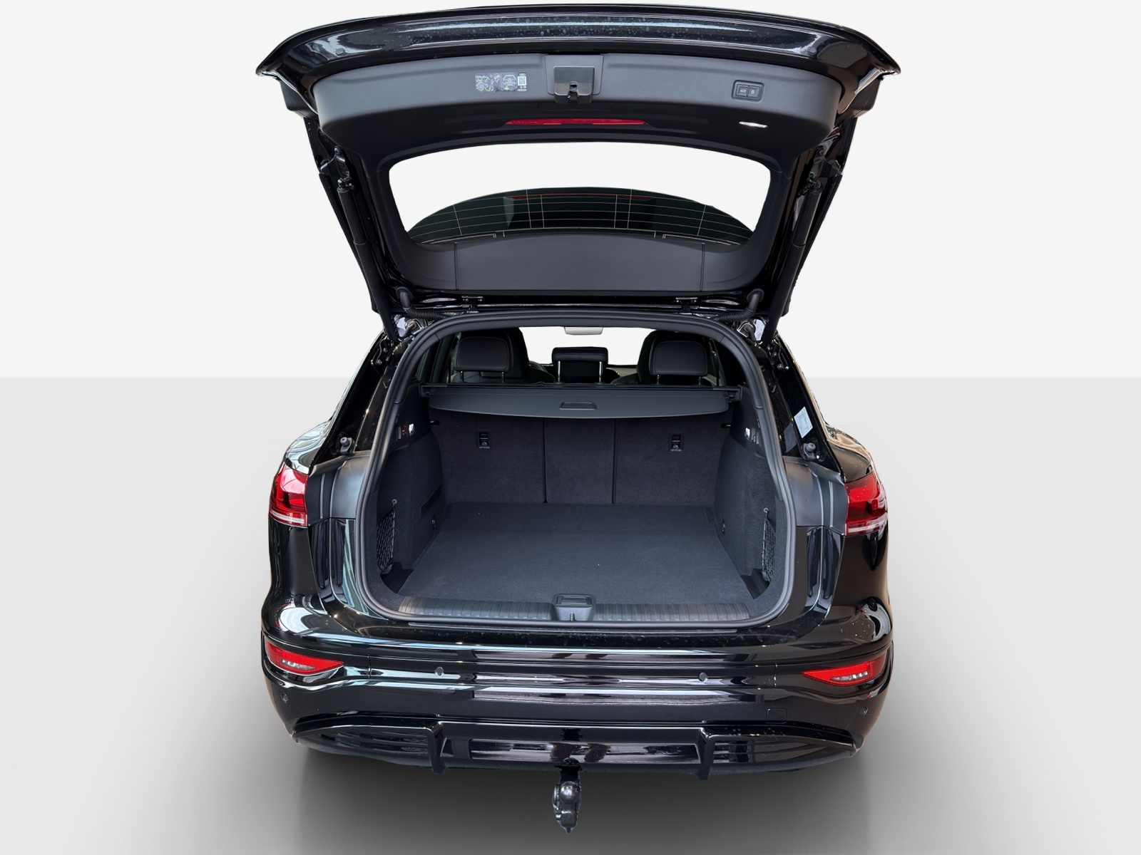 AUDI SQ6 e-tron quattro-image-11